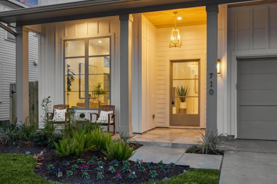 Property photo for 710 E 18th Street, Houston, TX