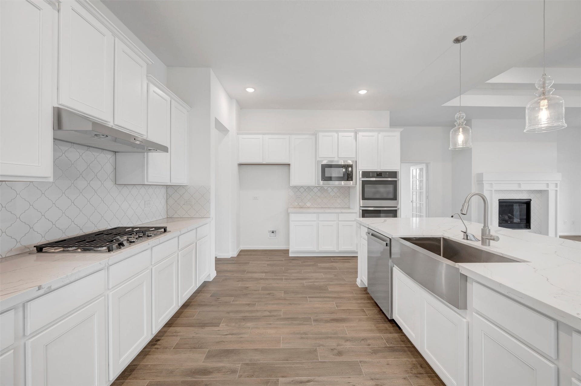 5033 Bluebell Way, Waller, TX 77484 Chef-worthy kitchen with stainless steel appliances