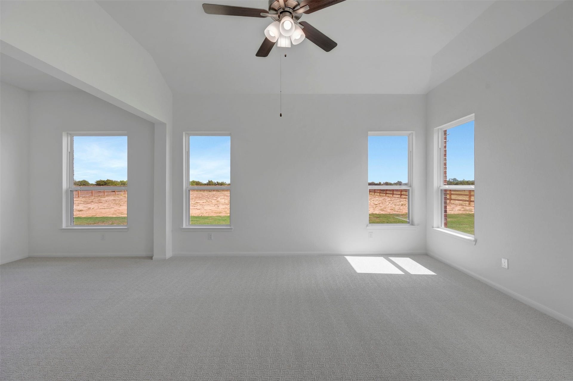 5033 Bluebell Way, Waller, TX 77484 Tranquil primary suite with additional sitting room