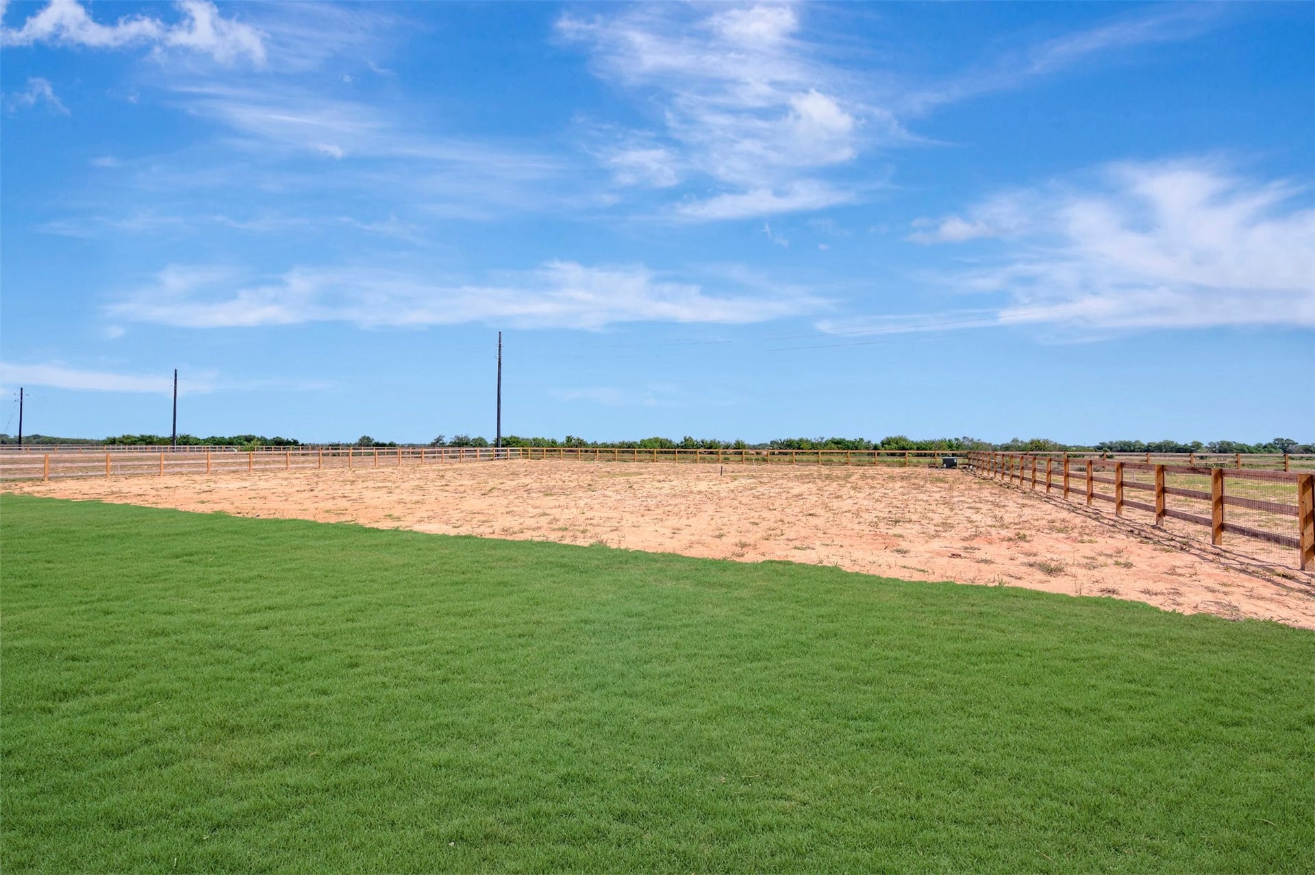 5033 Bluebell Way, Waller, TX 77484 Huge backyard!