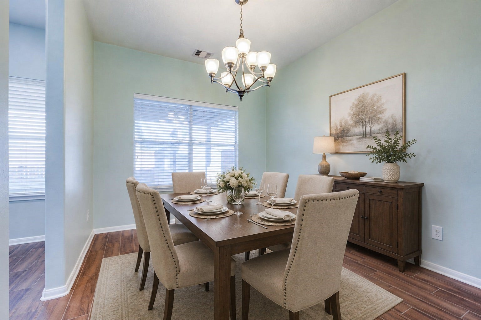 The formal dining room offers space for hosting gatherings, family meals, and creating lasting memories with loved ones.*Virtually Staged*
