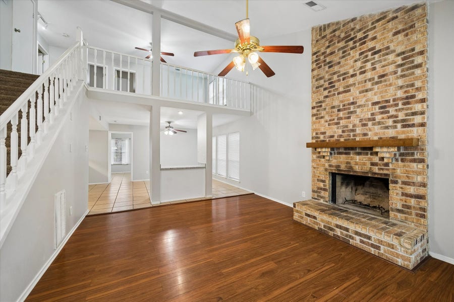 Property photo for 2 Goldthread Court, The Woodlands, TX