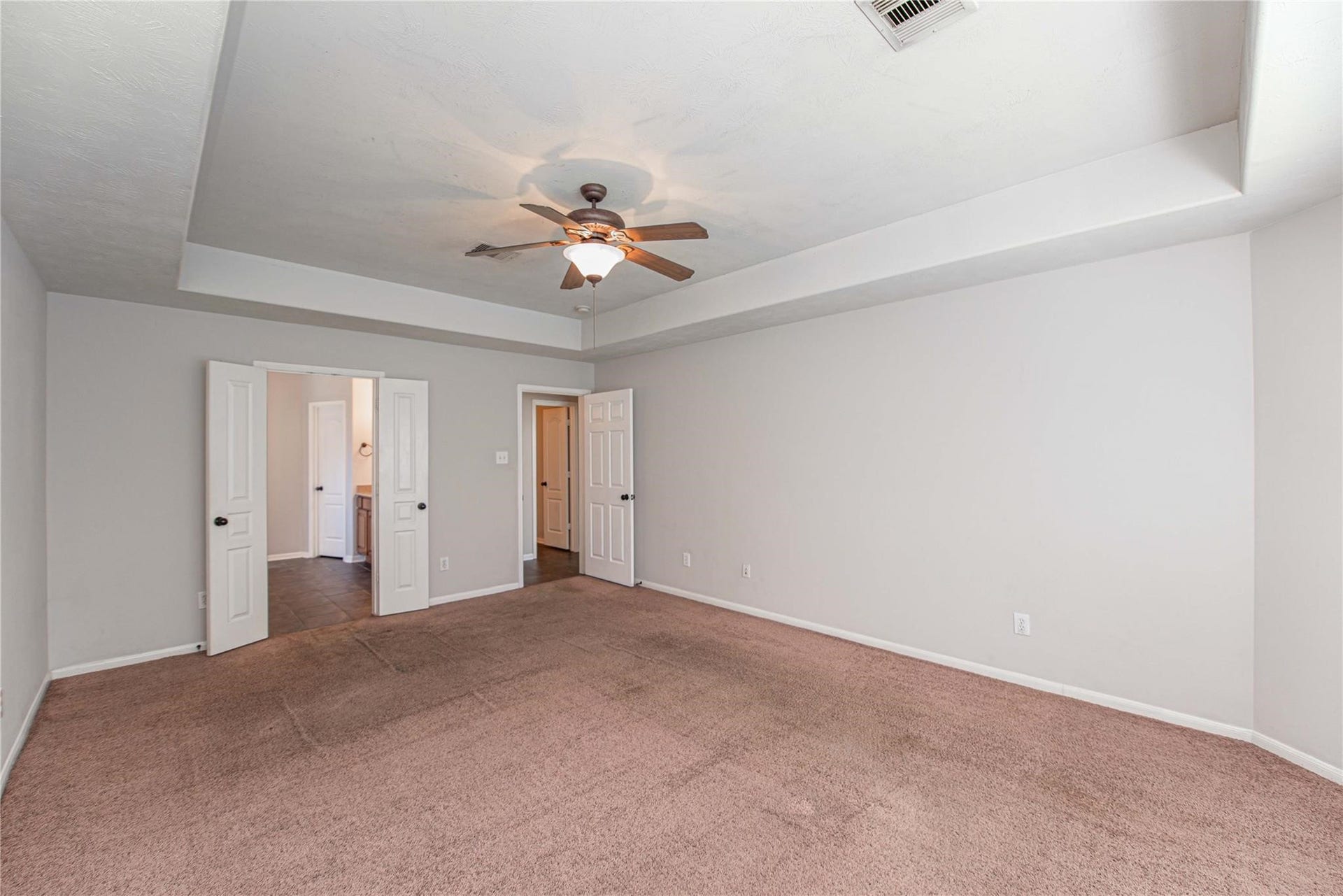 3118 Rosholt Drive, Spring, TX 77386 3118 Rosholt Drive, Spring, TX 77386