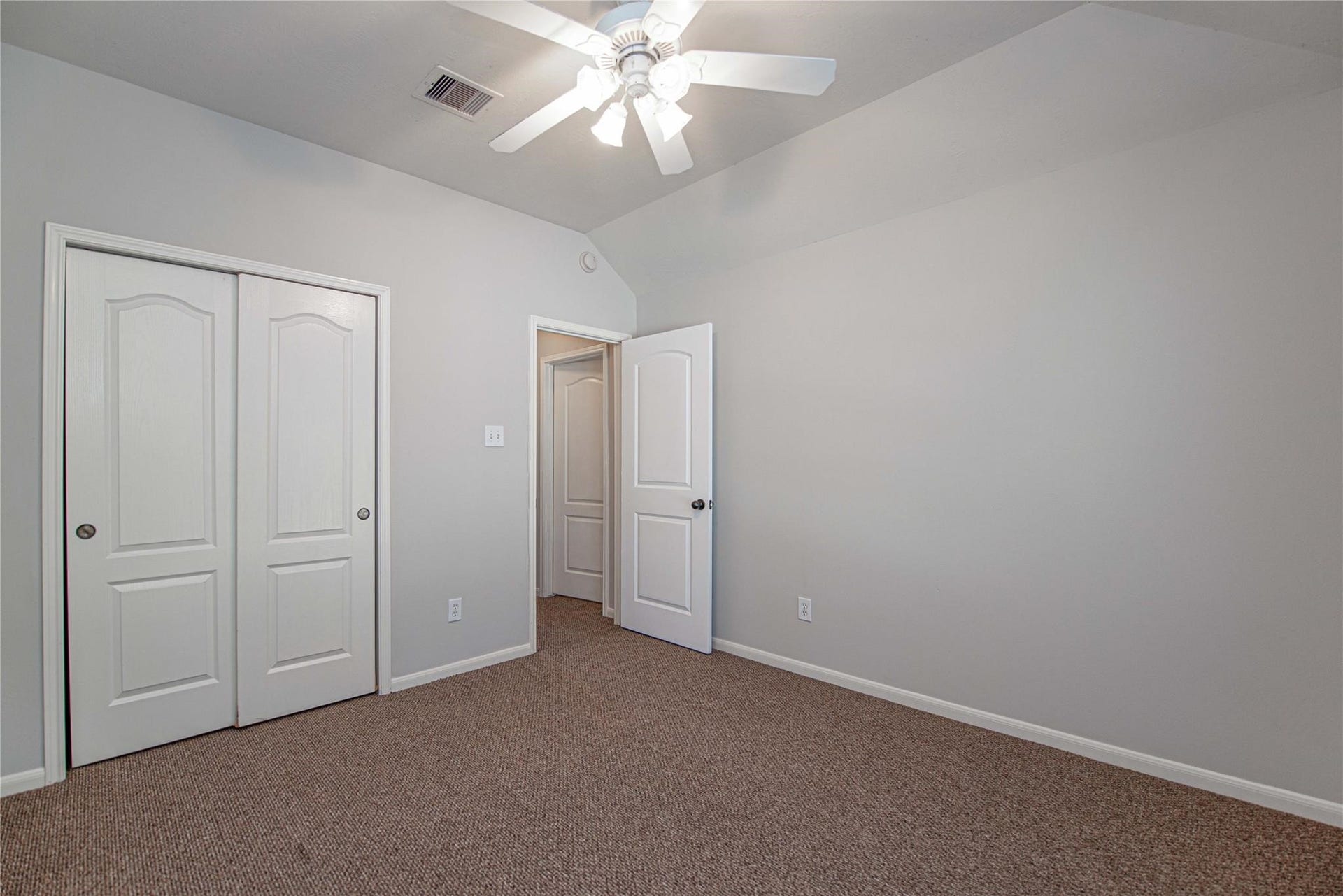 3118 Rosholt Drive, Spring, TX 77386 3118 Rosholt Drive, Spring, TX 77386