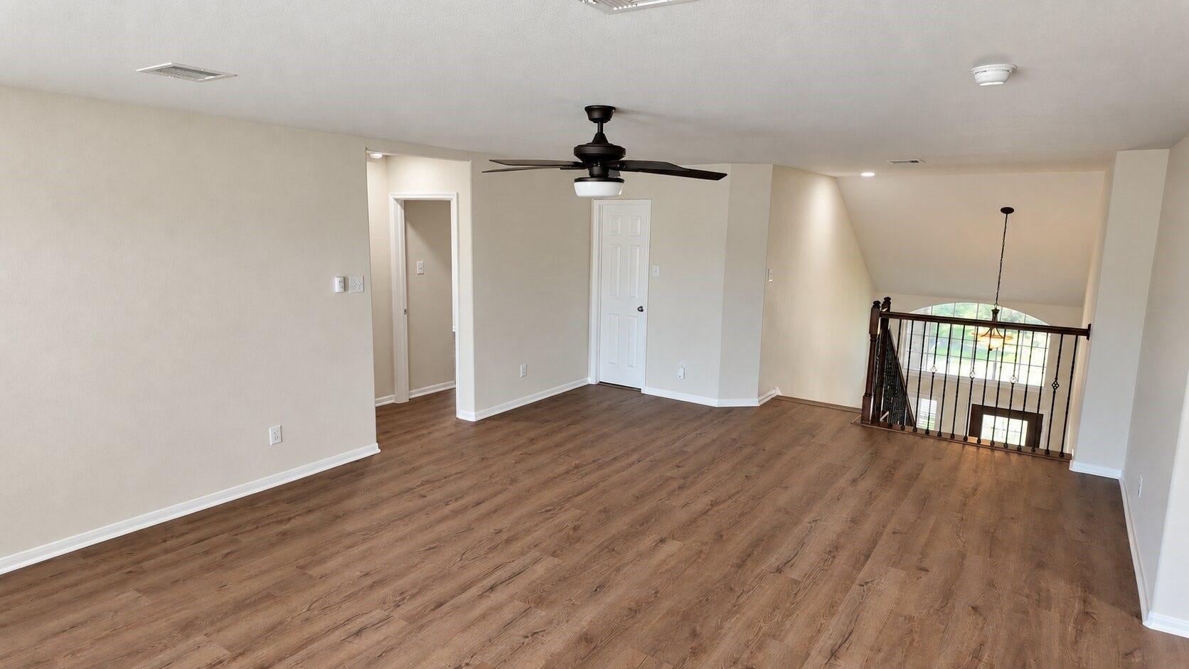 4713 HIGH CREEK CT, Alvin, TX 77511 4713 HIGH CREEK CT, Alvin, TX 77511