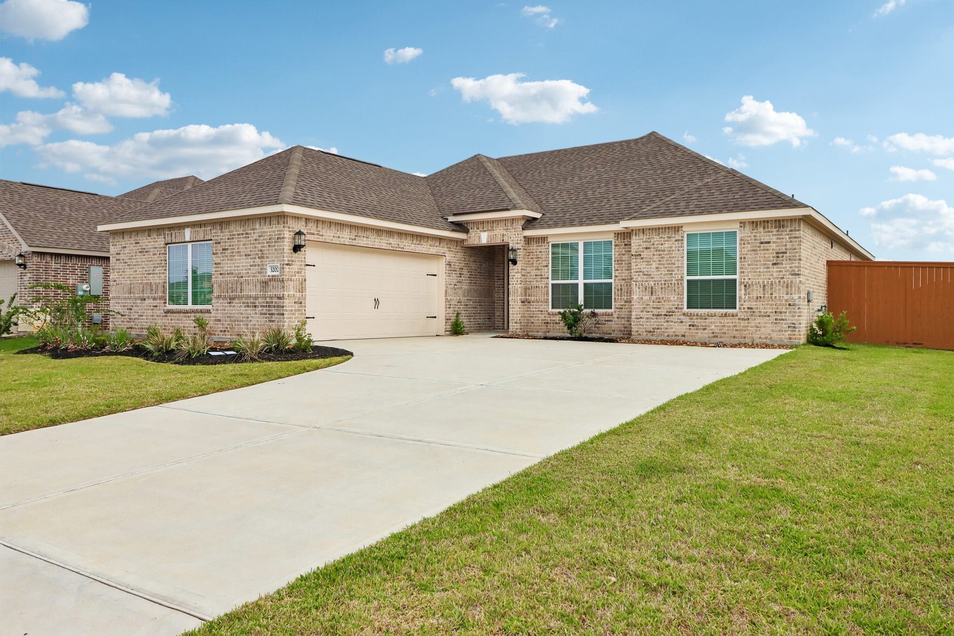 3202 Bolt Rope Drive, Texas City, TX 77510 3202 Bolt Rope Drive, Texas City, TX 77510
