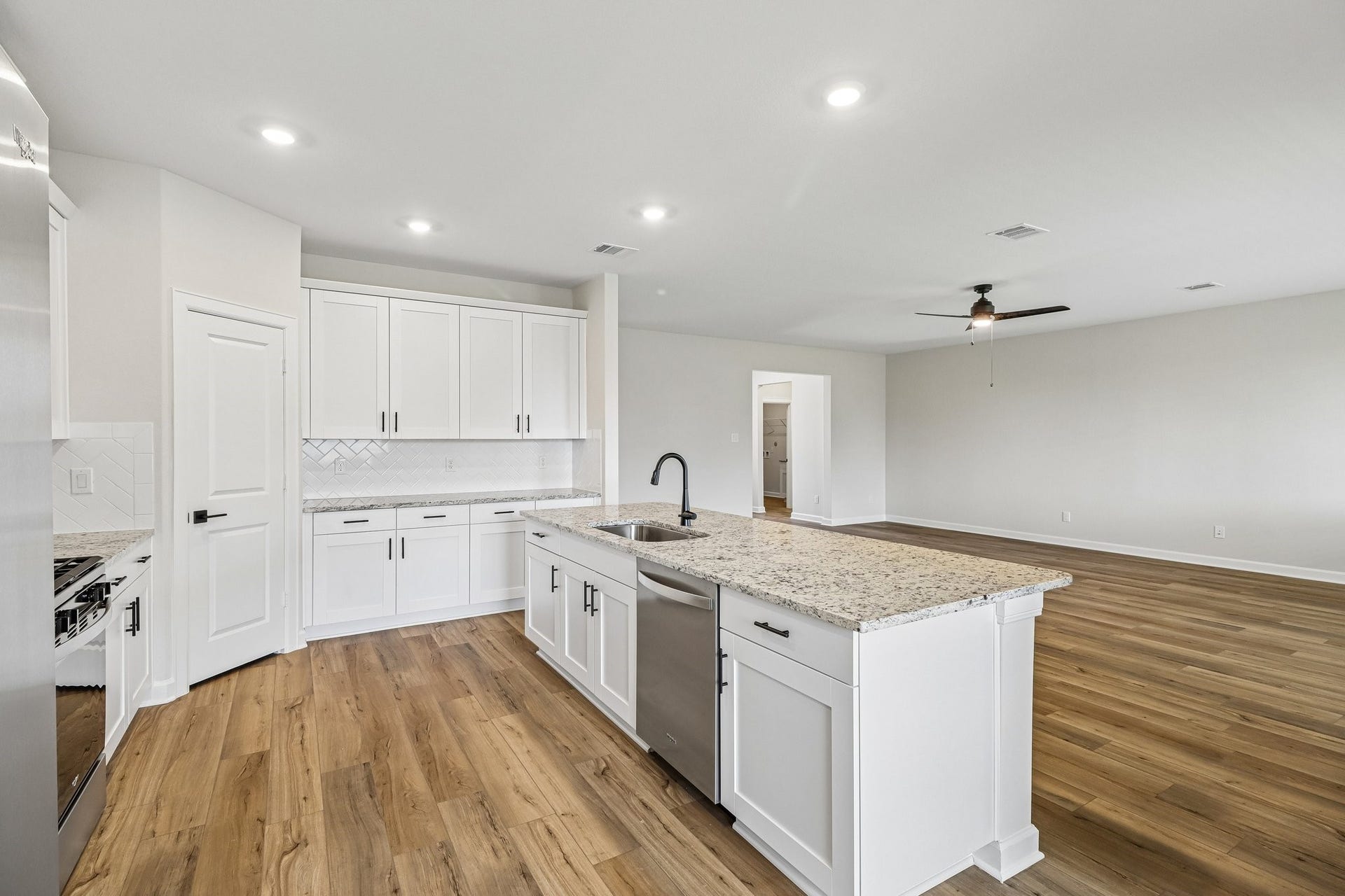 3202 Bolt Rope Drive, Texas City, TX 77510 3202 Bolt Rope Drive, Texas City, TX 77510