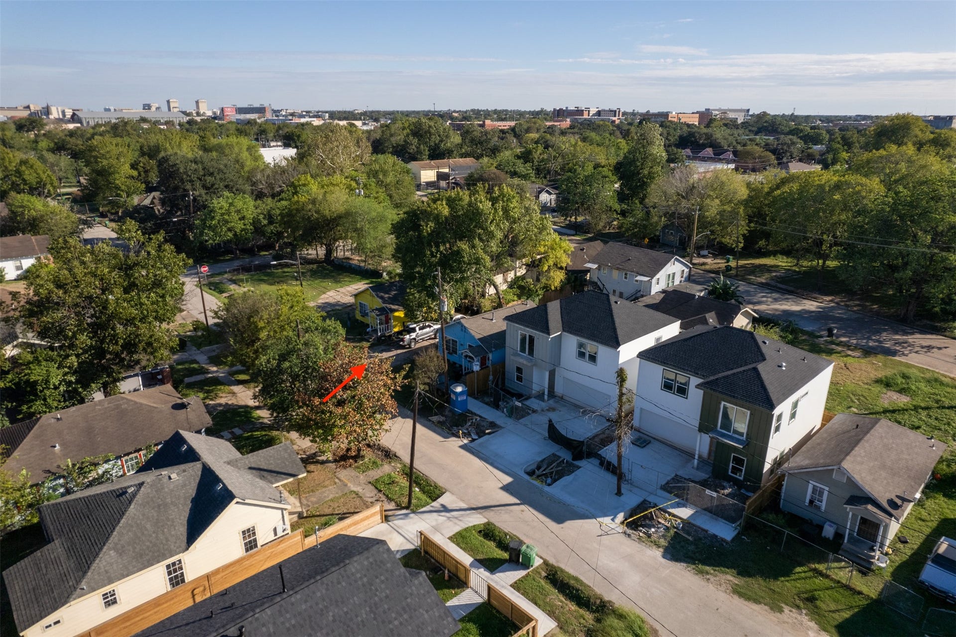 3232 Reeves Street, Houston, TX 77004 3232 Reeves Street, Houston, TX 77004