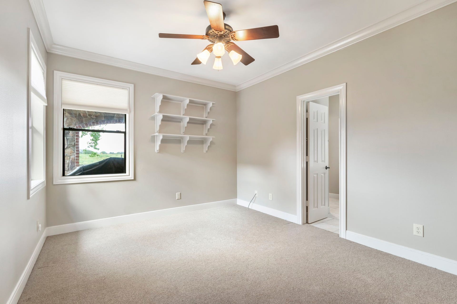 7806 Spirit Hollow Court, Missouri City, TX 77459 The second secondary bedroom.