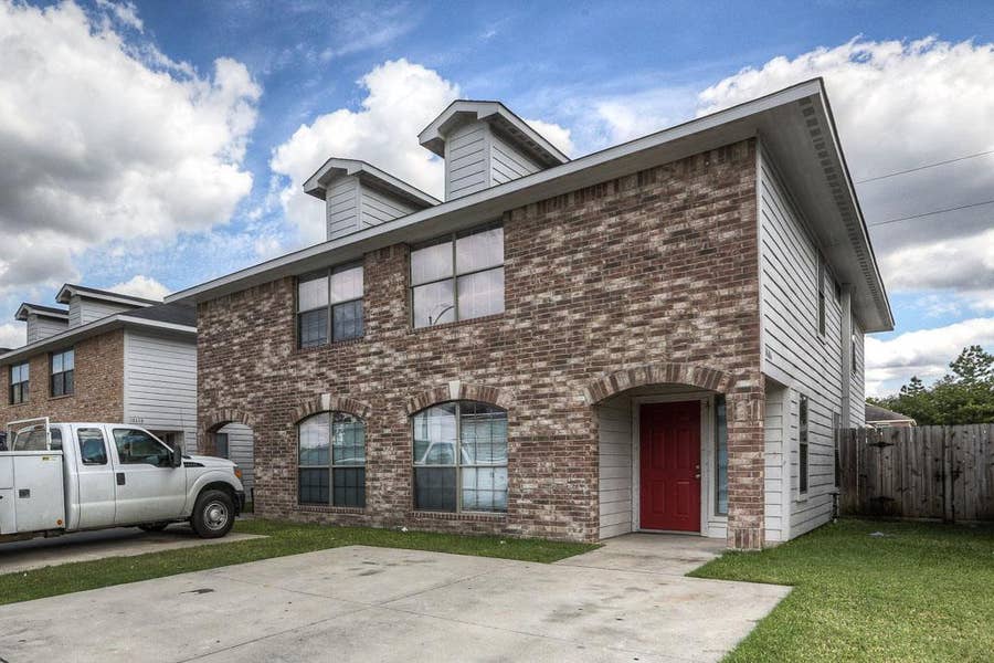 Property photo for 10610 Pine Landing Drive, #B, Houston, TX