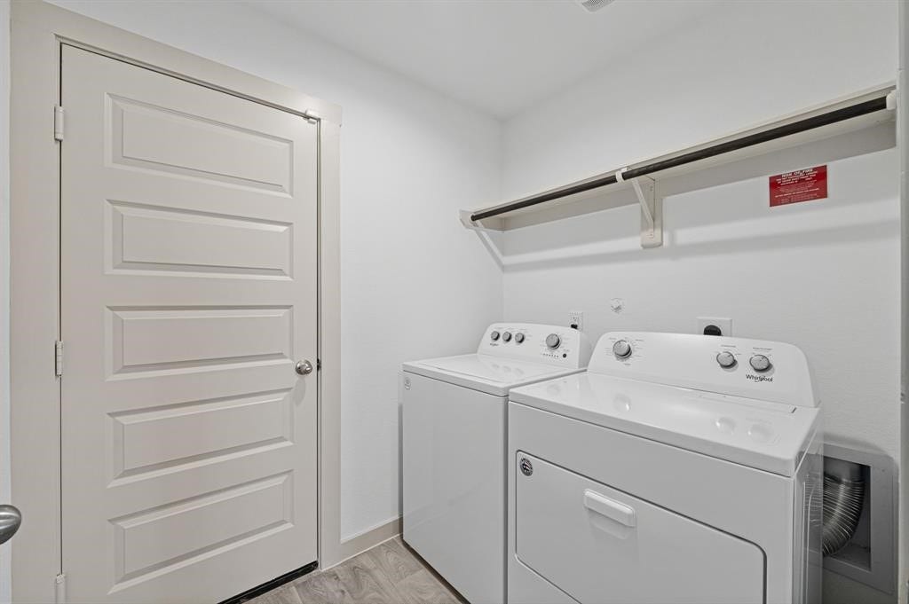 7910 Duck Ponds Place, Rosharon, TX 77583