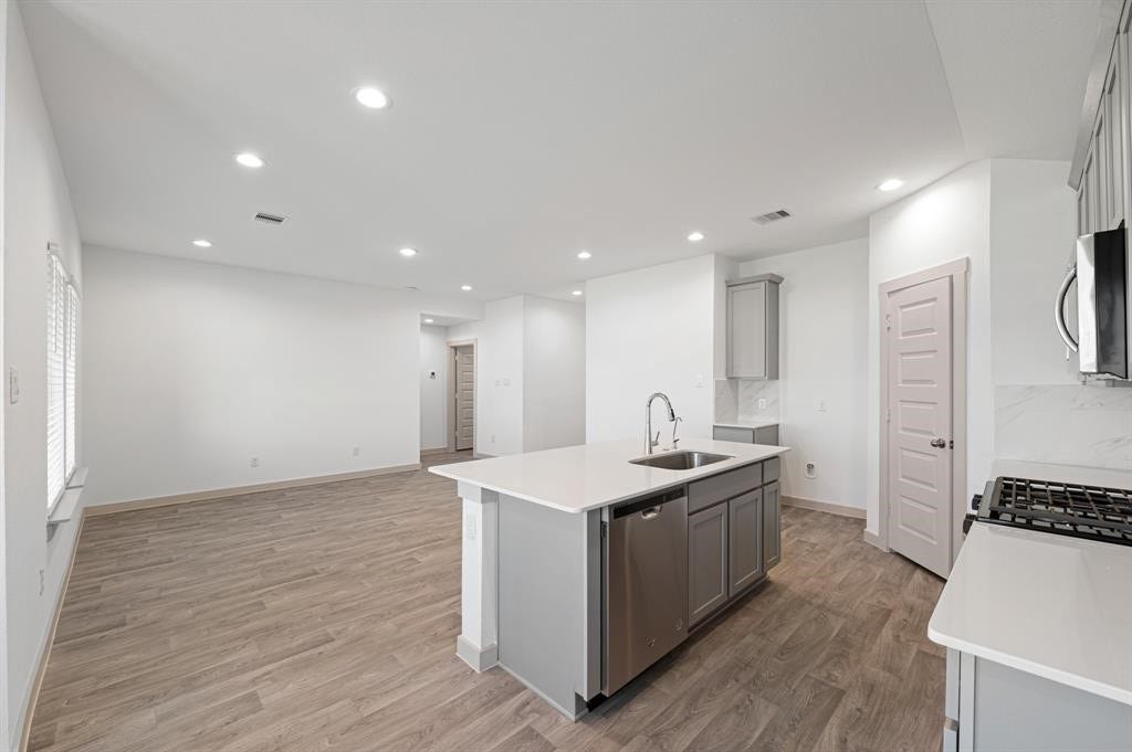 7910 Duck Ponds Place, Rosharon, TX 77583