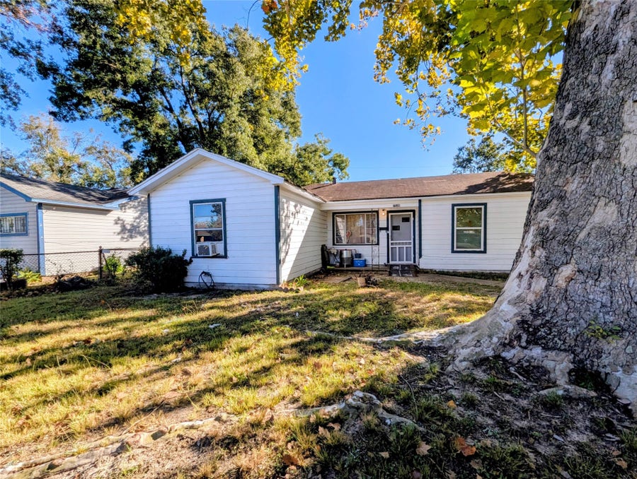 Property photo for 7546 Bywood Street, Houston, TX