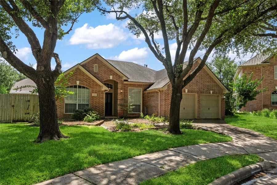 Property photo for 12211 Oyster Cove Court, Stafford, TX