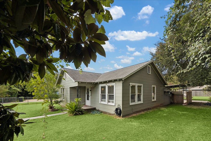 Property photo for 302 Damon Street, Richmond, TX