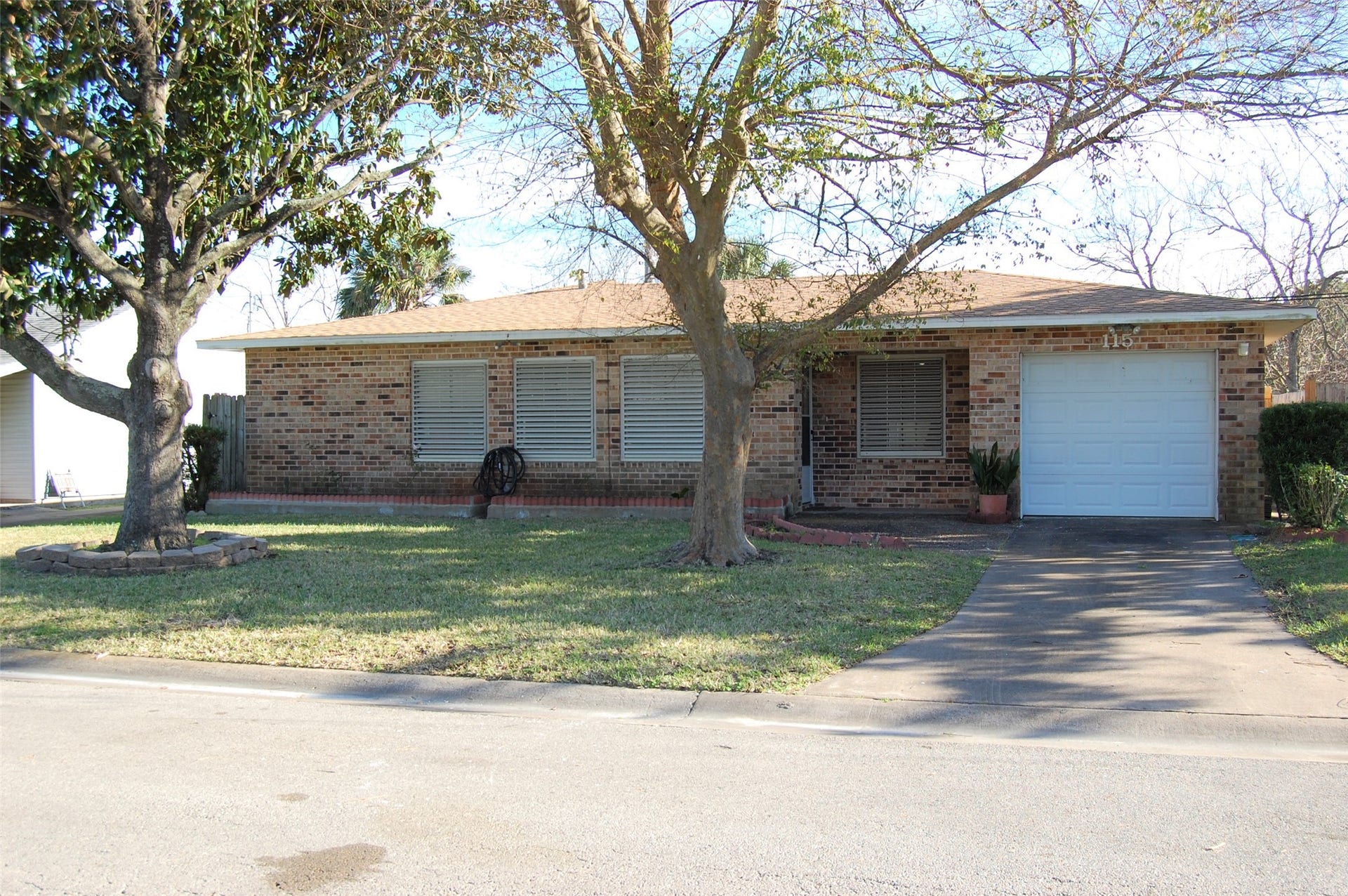 115 Barracuda Avenue, Galveston, TX 77550 115 Barracuda Avenue, Galveston, TX 77550