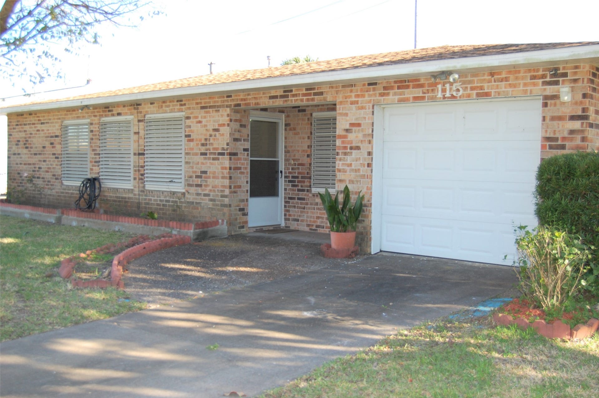 115 Barracuda Avenue, Galveston, TX 77550 115 Barracuda Avenue, Galveston, TX 77550