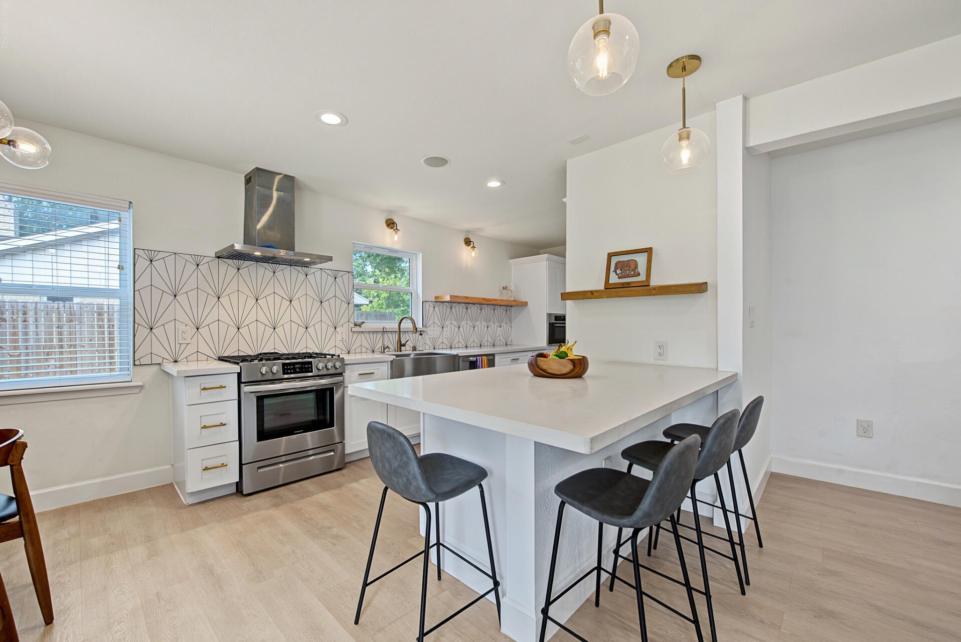 1323 Lehman Street, Houston, TX 77018 1323 Lehman Street, Houston, TX 77018