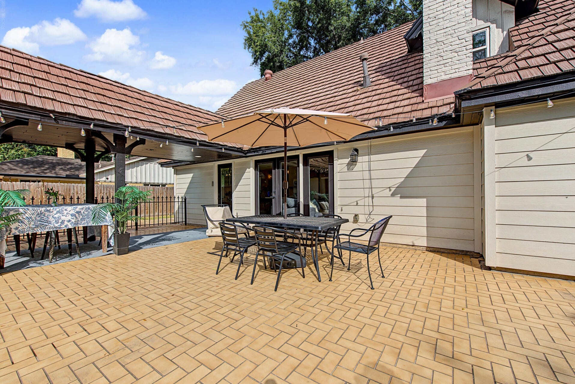 1323 Lehman Street, Houston, TX 77018 1323 Lehman Street, Houston, TX 77018