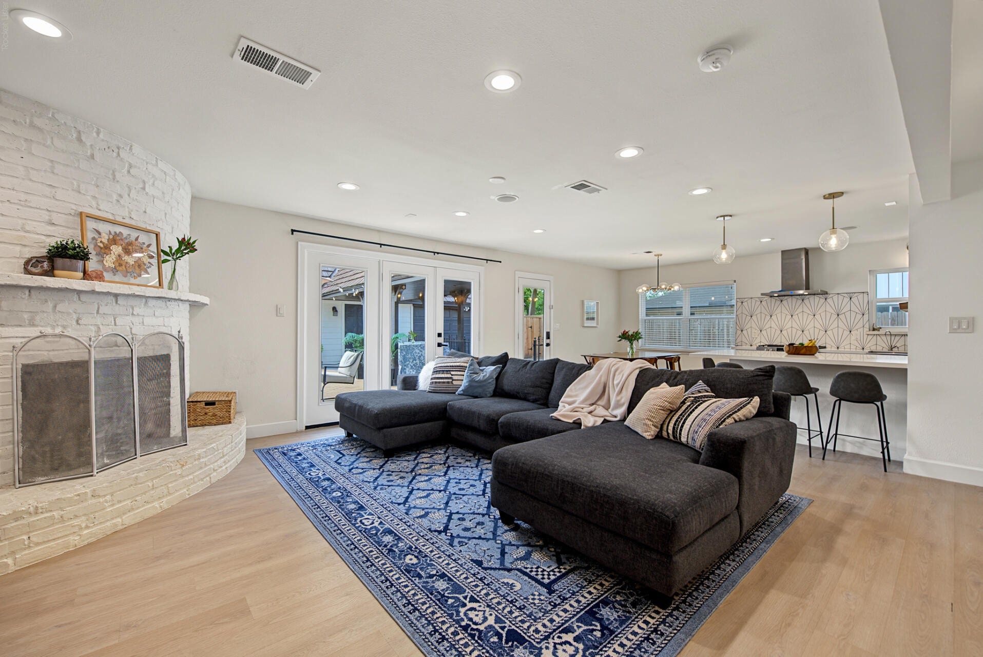1323 Lehman Street, Houston, TX 77018 1323 Lehman Street, Houston, TX 77018