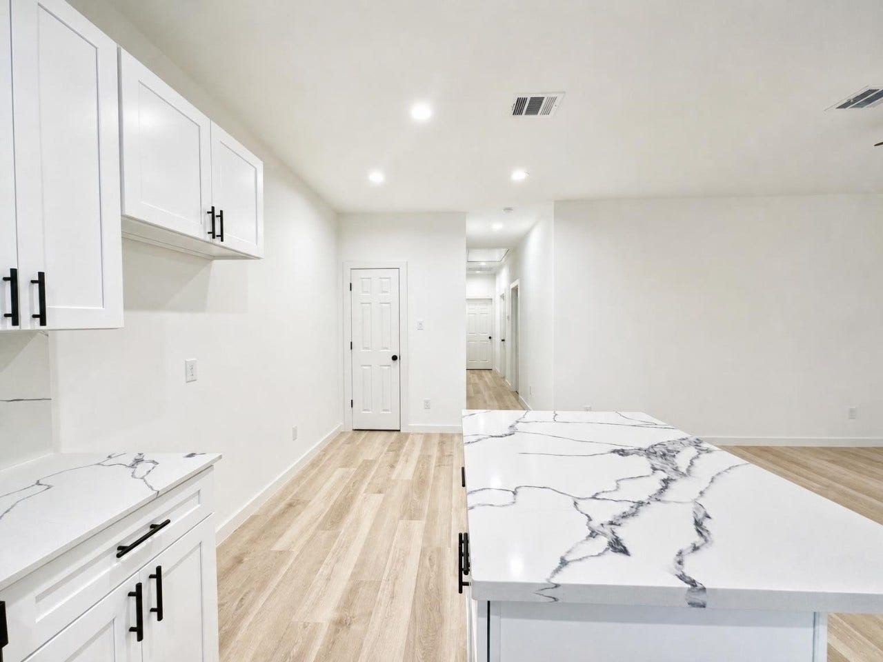 333 Delaware Street, #B, Houston, TX 77029 333 Delaware Street, #B, Houston, TX 77029