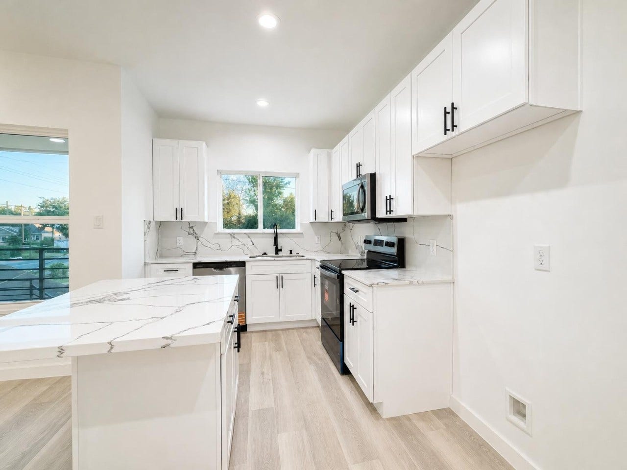 333 Delaware Street, #B, Houston, TX 77029 333 Delaware Street, #B, Houston, TX 77029