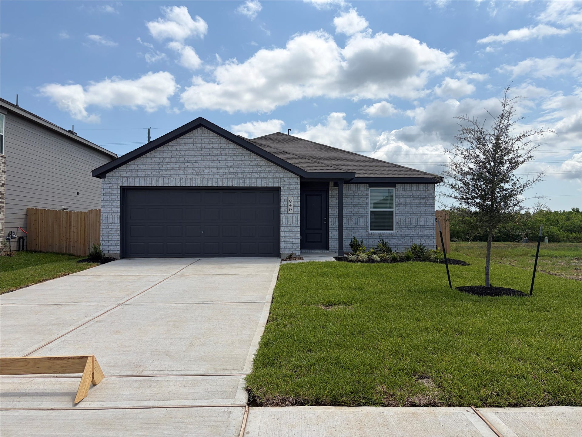 940 Woodhaven Lakes Drive, La Marque, TX 77568 940 Woodhaven Lakes Drive, La Marque, TX 77568