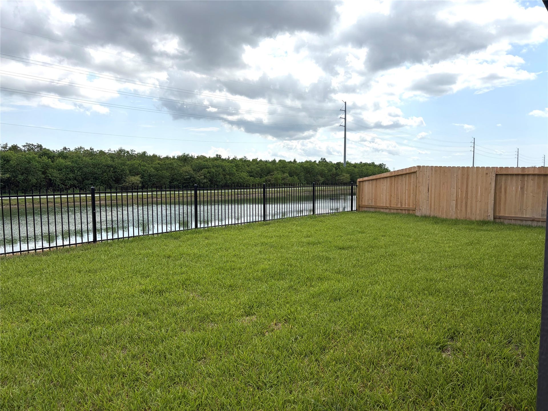 940 Woodhaven Lakes Drive, La Marque, TX 77568 Backyard With Lake View