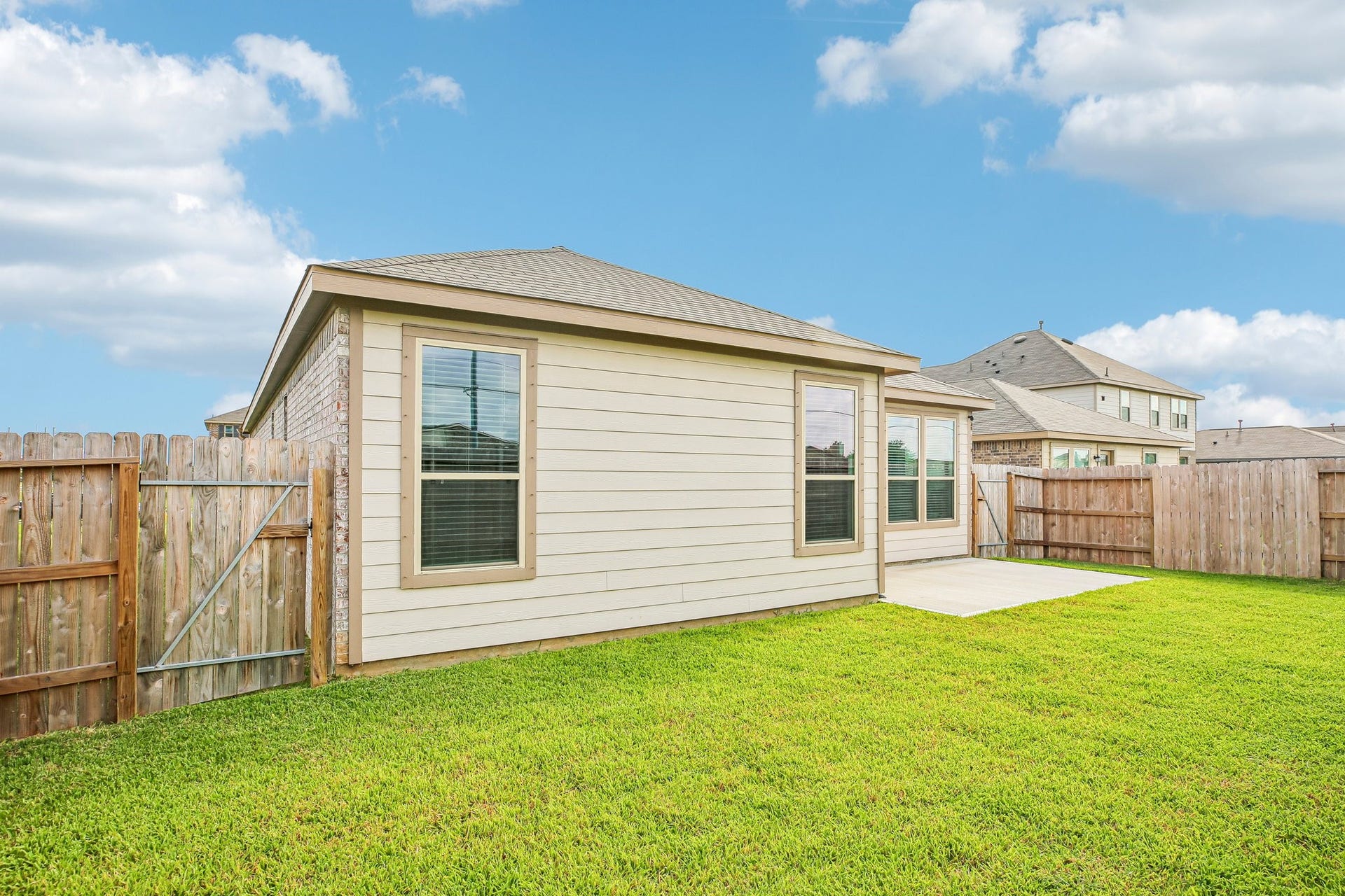 1717 Vista Luna Drive, Texas City, TX 77591 1717 Vista Luna Drive, Texas City, TX 77591