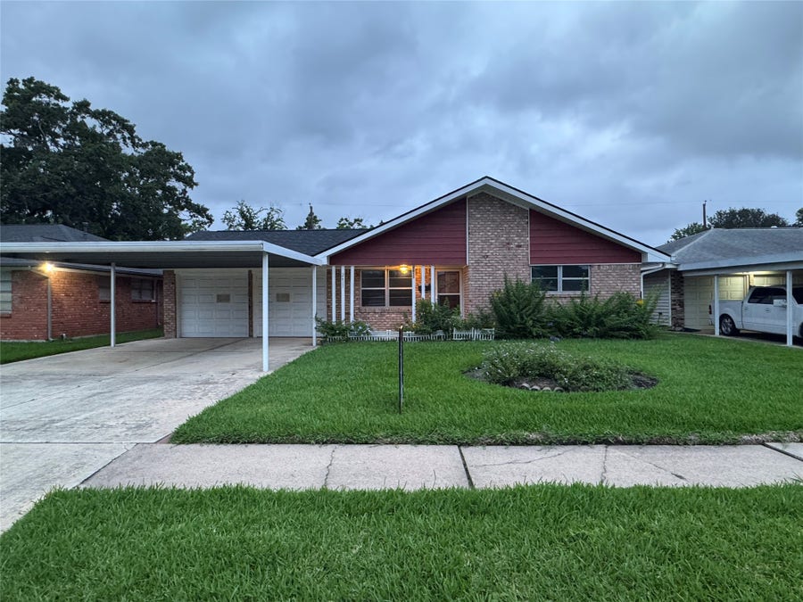 Property photo for 2611 Prairie Avenue, Pasadena, TX