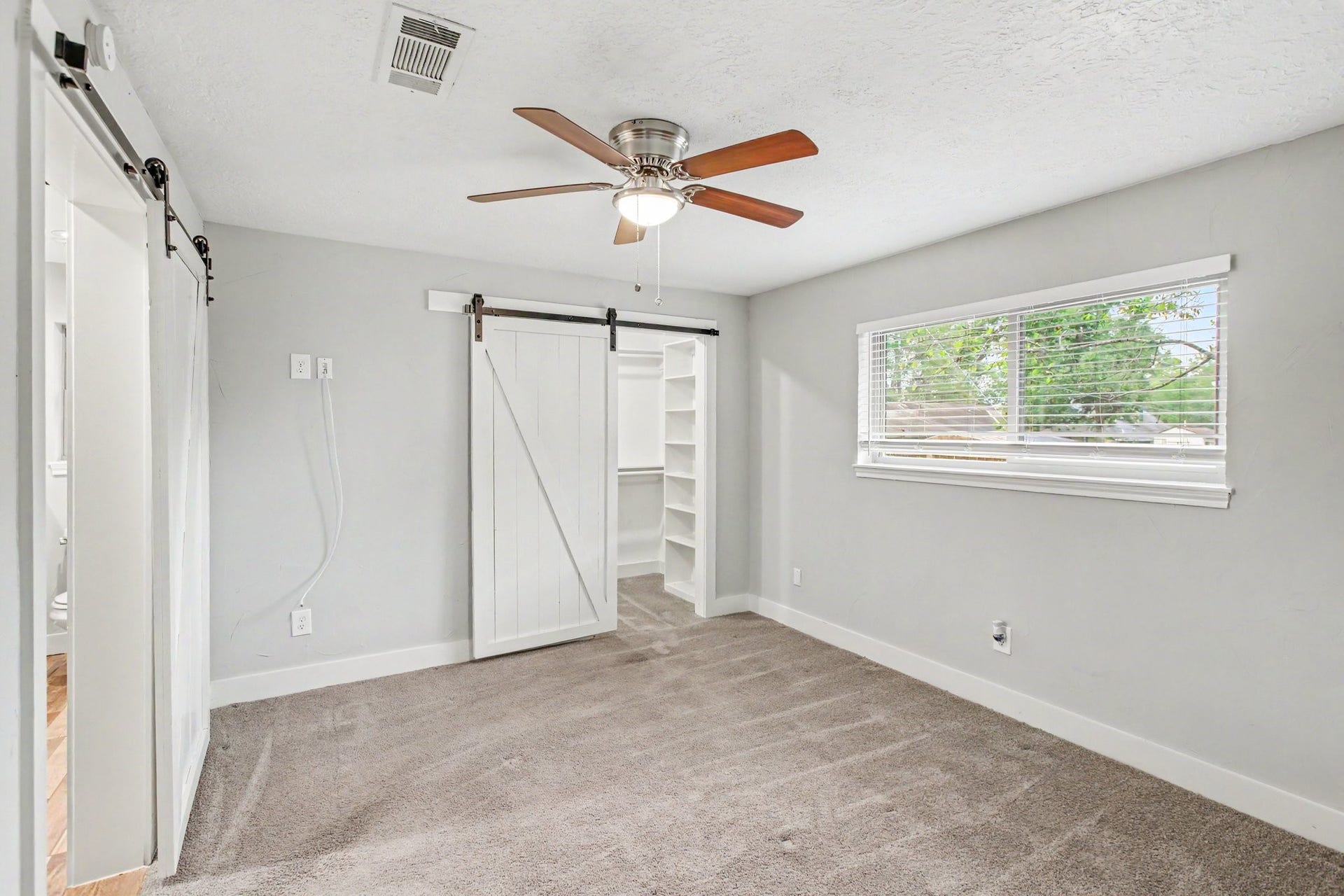 214 Hillside Court, Spring, TX 77386 214 Hillside Court, Spring, TX 77386