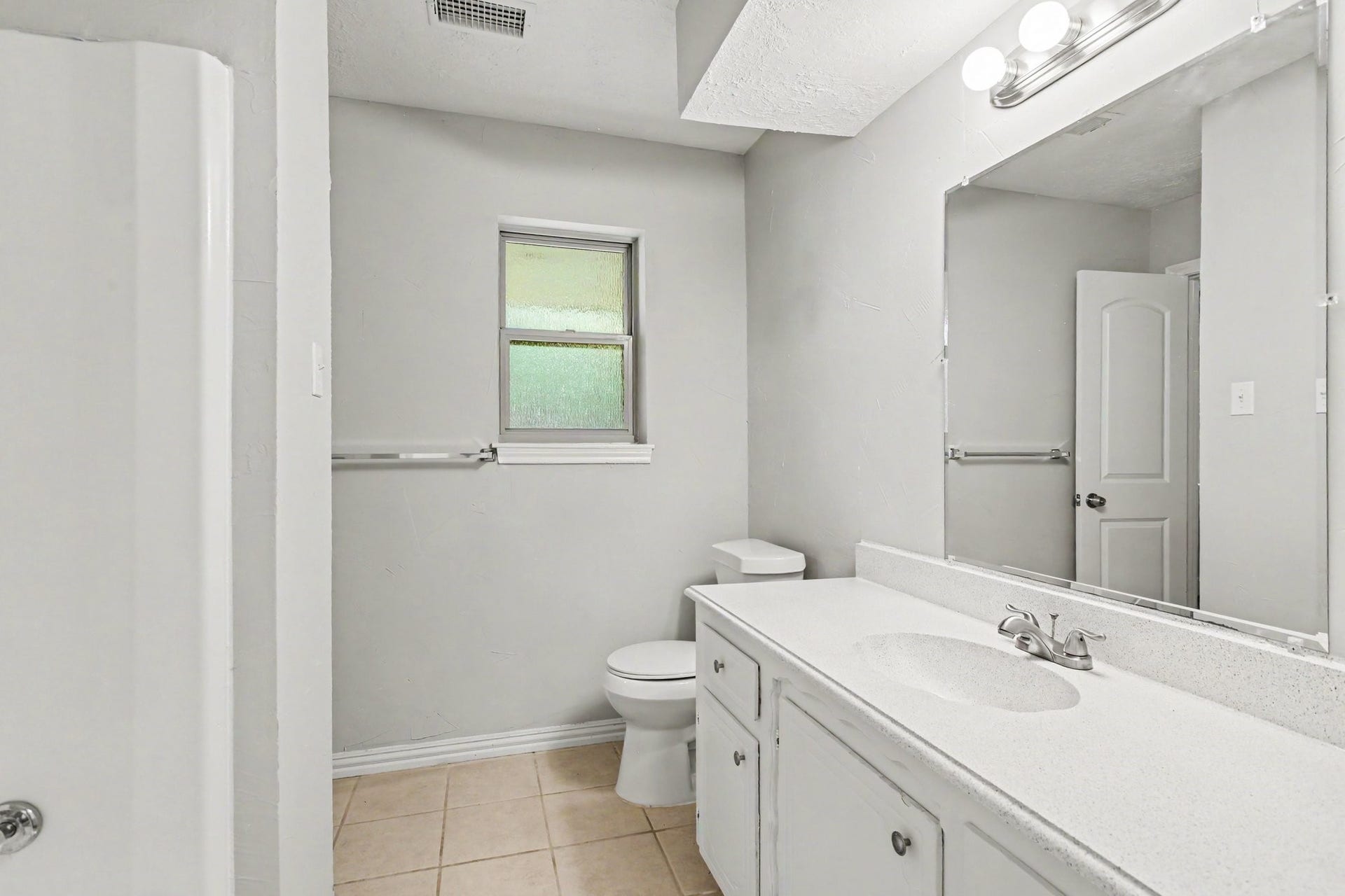 214 Hillside Court, Spring, TX 77386 214 Hillside Court, Spring, TX 77386