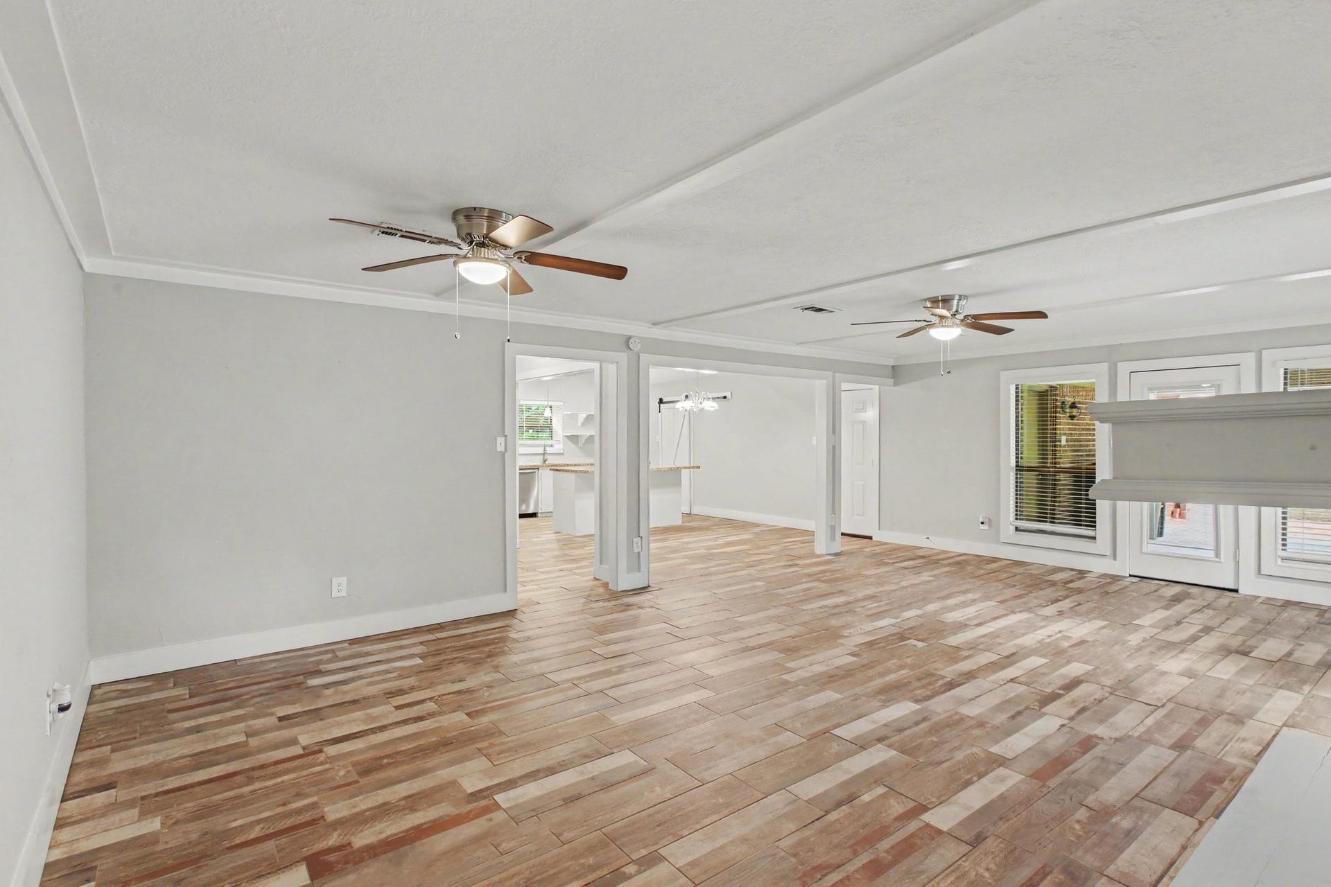214 Hillside Court, Spring, TX 77386 214 Hillside Court, Spring, TX 77386