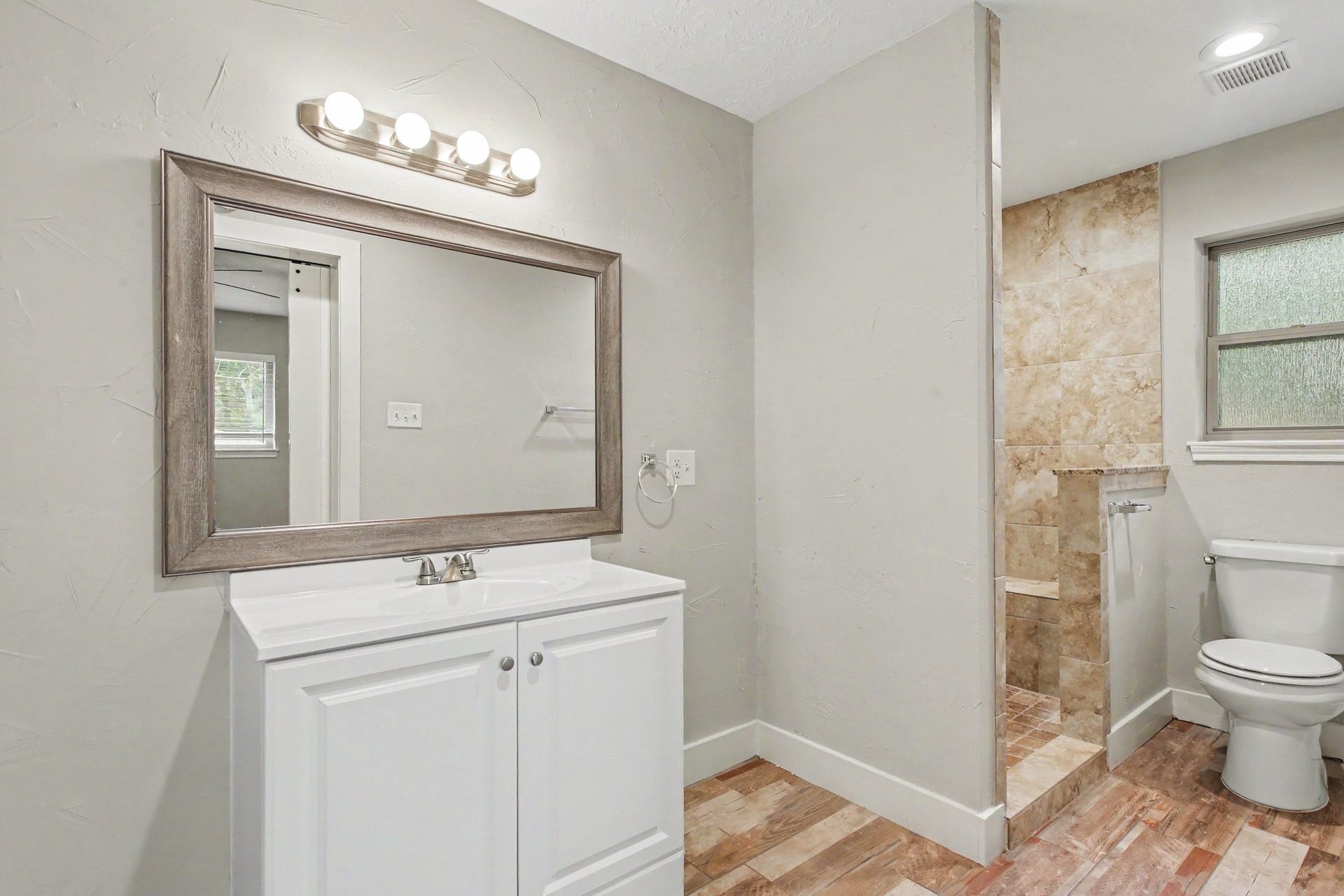 214 Hillside Court, Spring, TX 77386 214 Hillside Court, Spring, TX 77386