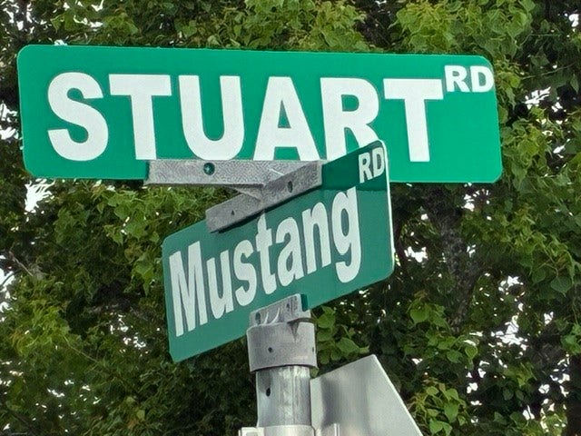 Stuart Rd and CR 160 are the same roads at this intersection.