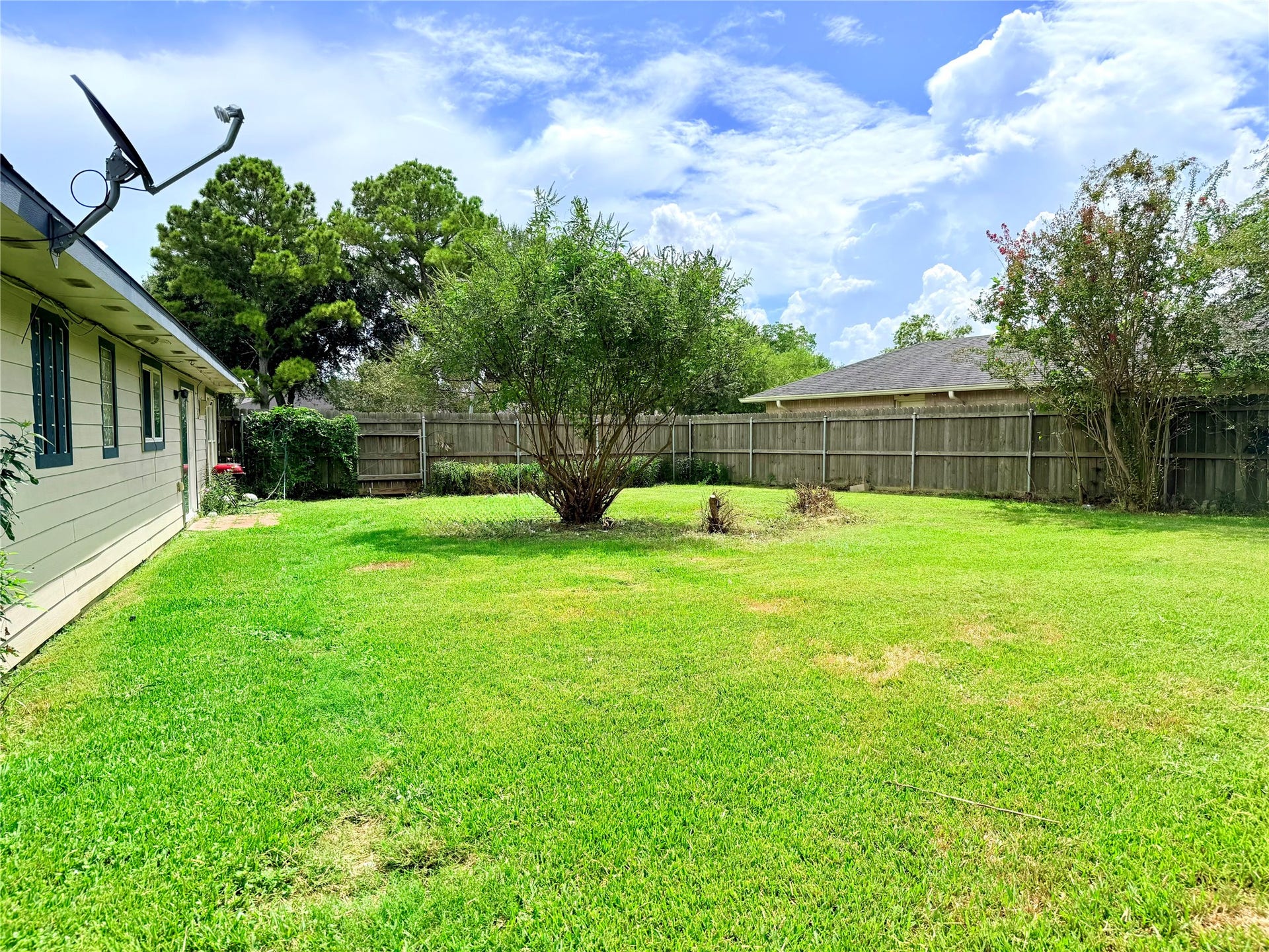2410 Point Comfort Court, Webster, TX 77598 2410 Point Comfort Court, Webster, TX 77598