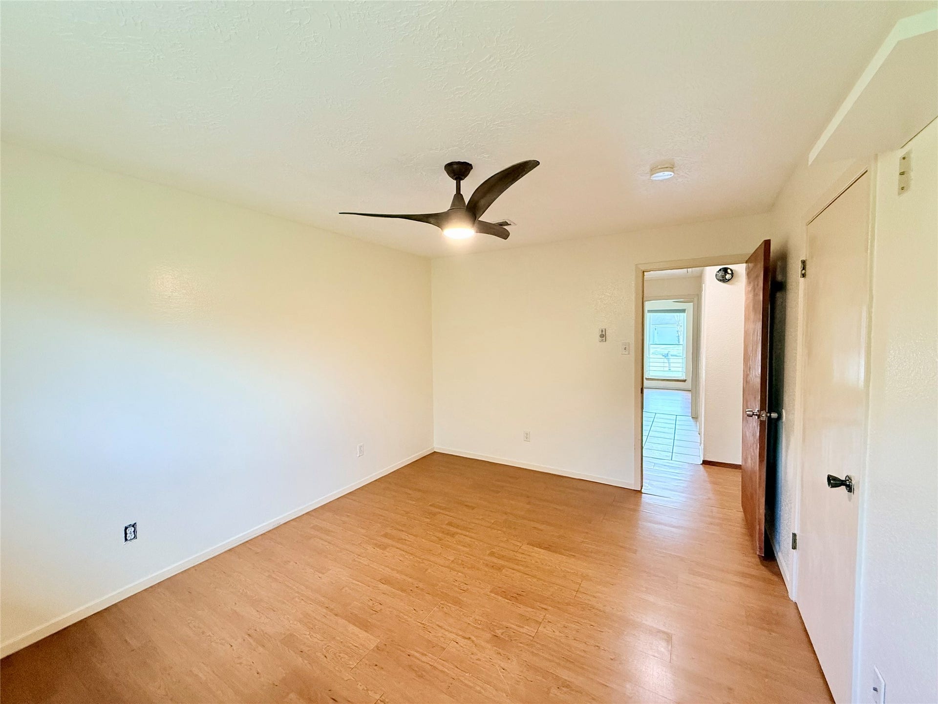 2410 Point Comfort Court, Webster, TX 77598 Secondary Bedroom