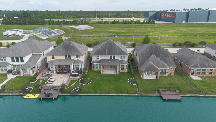 Property photo for 3795 Lake Bend Shore Drive, Spring, TX