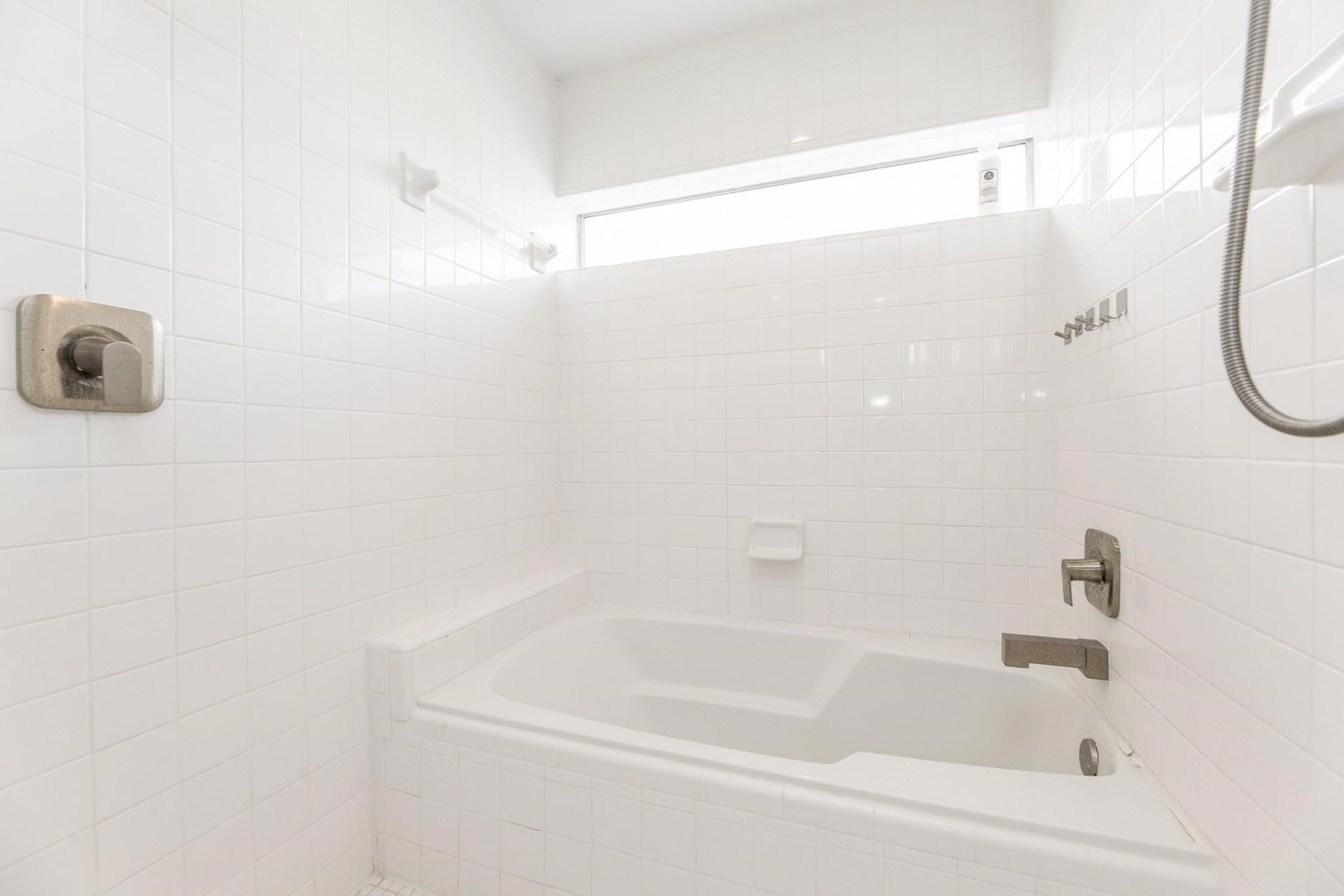 2714 Chenevert Street, Houston, TX 77004
