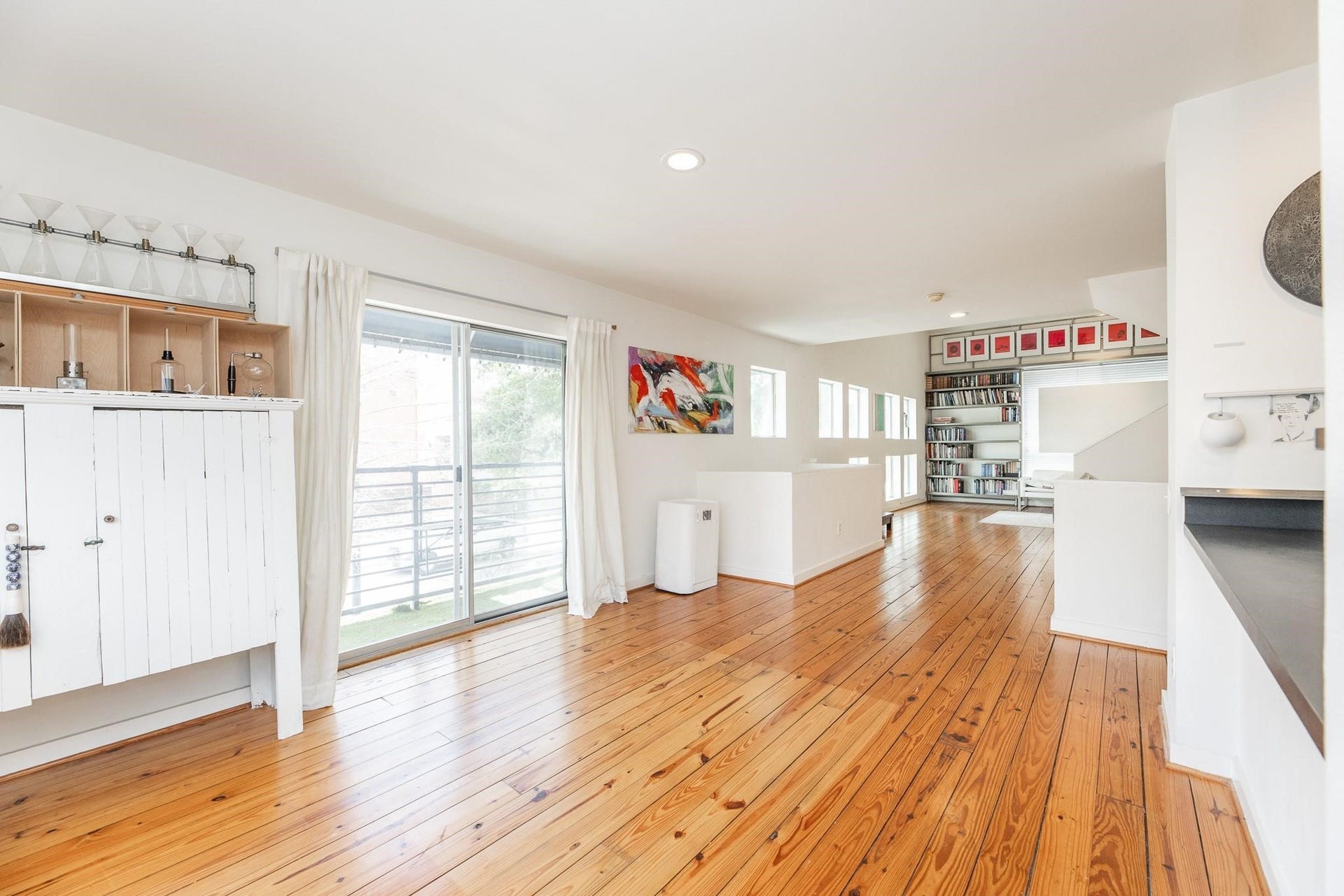 2714 Chenevert Street, Houston, TX 77004