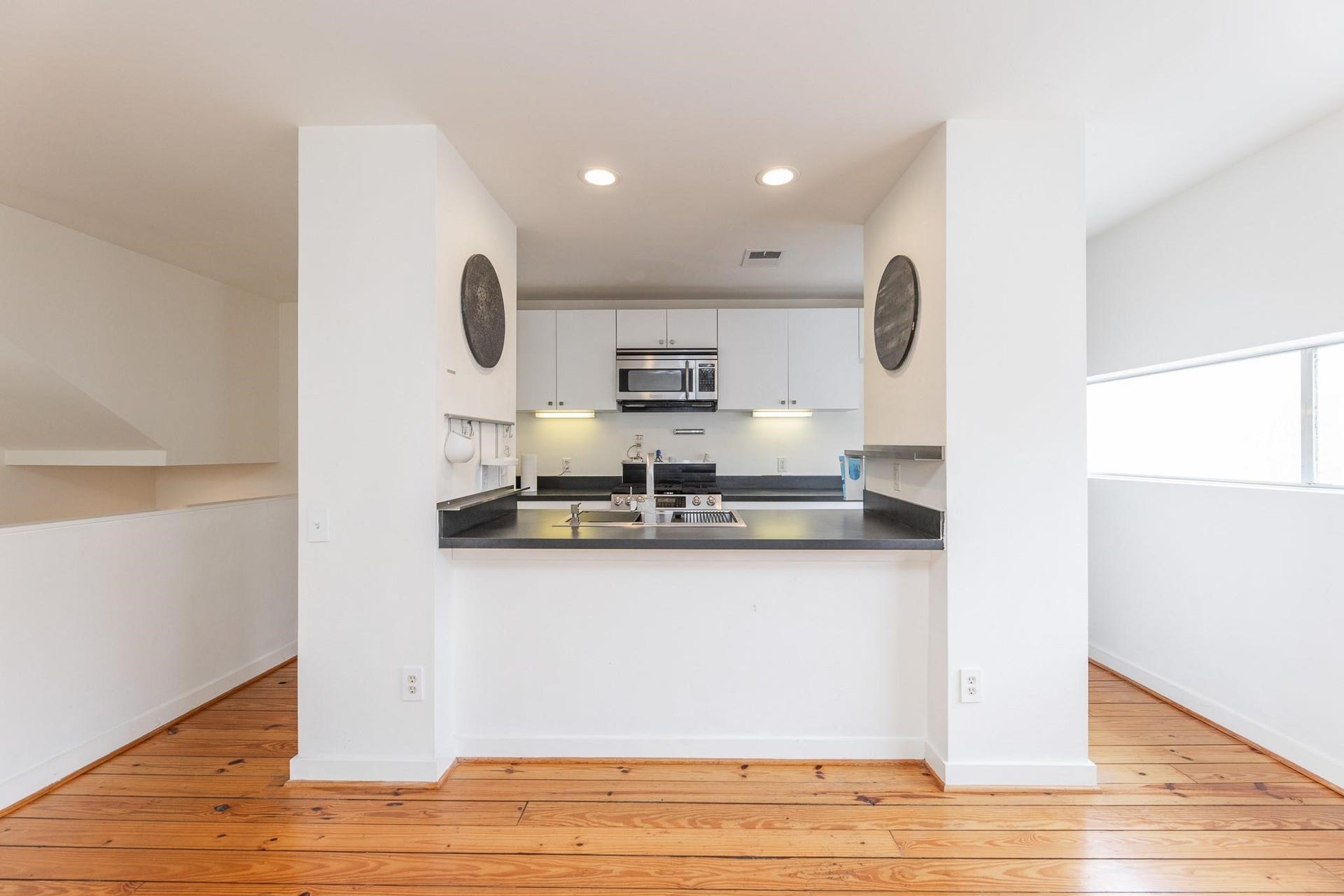 2714 Chenevert Street, Houston, TX 77004