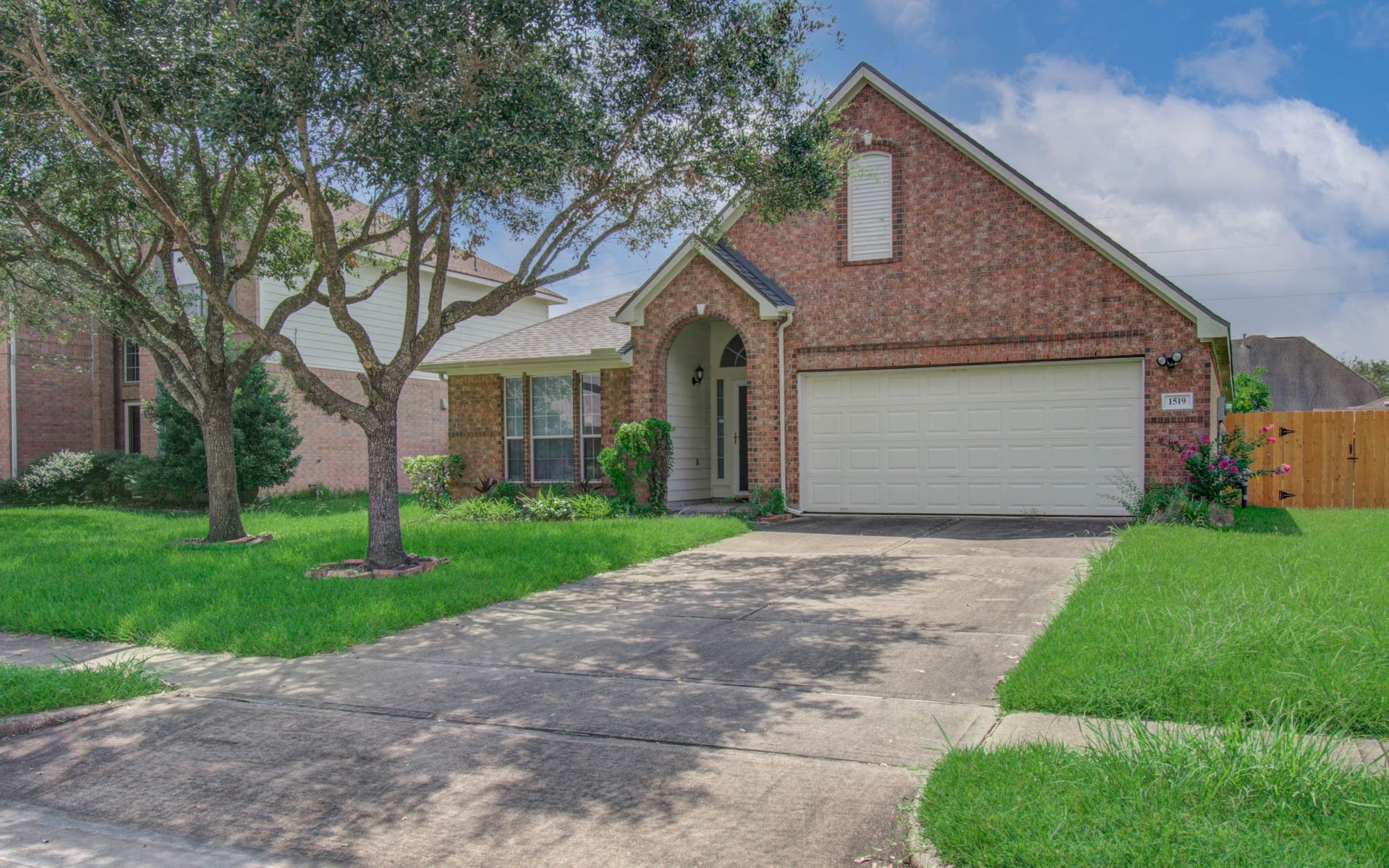 1519 Mustang Xing, Missouri City, TX 77459 1519 Mustang Xing, Missouri City, TX 77459