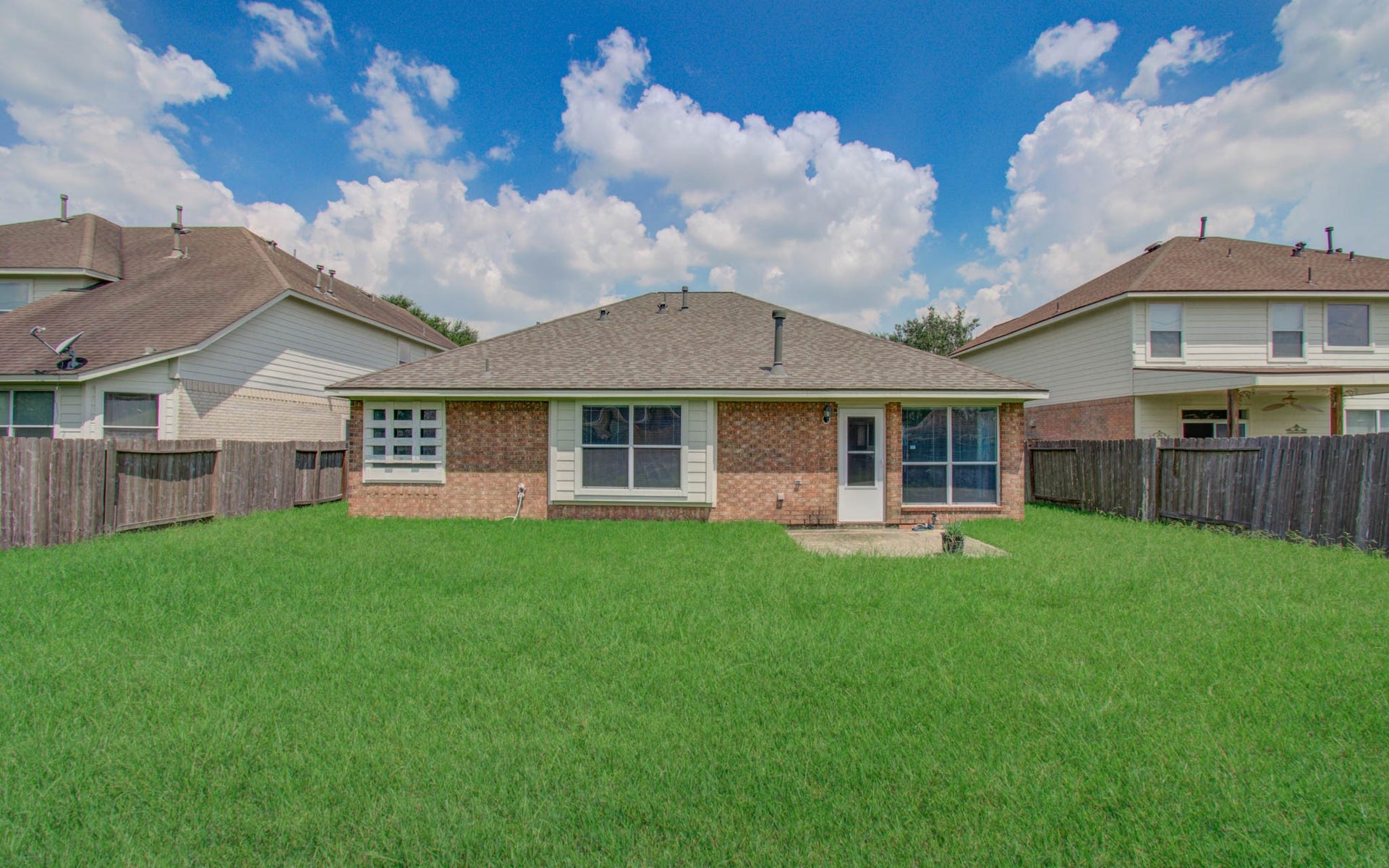 1519 Mustang Xing, Missouri City, TX 77459 1519 Mustang Xing, Missouri City, TX 77459
