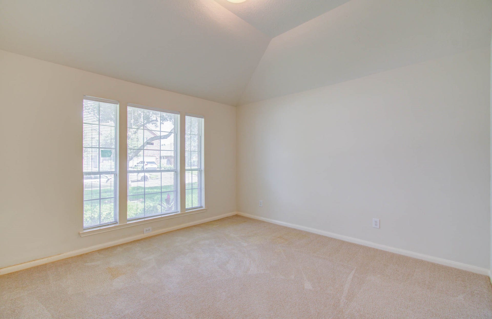 1519 Mustang Xing, Missouri City, TX 77459 1519 Mustang Xing, Missouri City, TX 77459