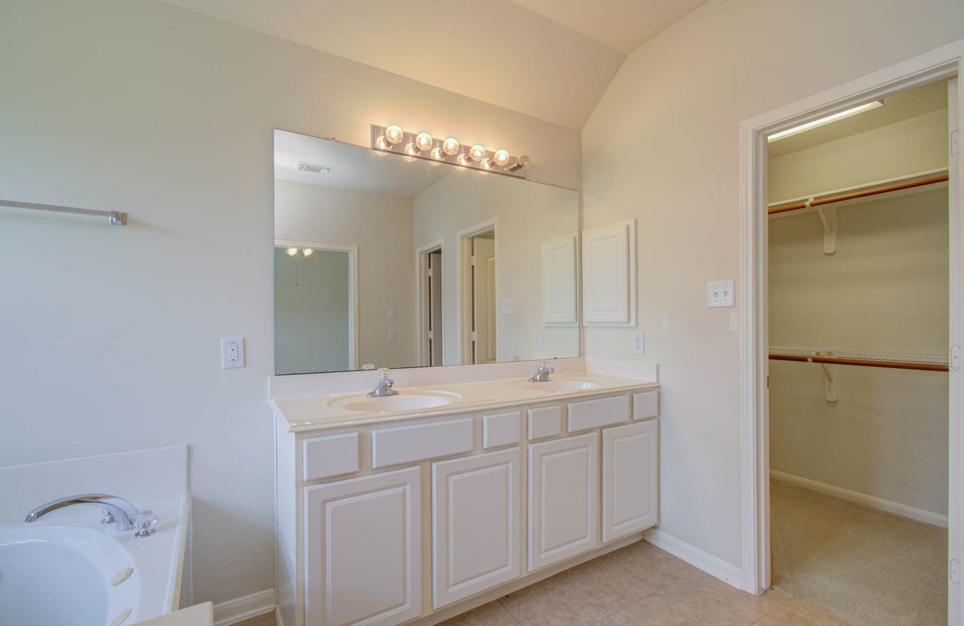 1519 Mustang Xing, Missouri City, TX 77459 1519 Mustang Xing, Missouri City, TX 77459