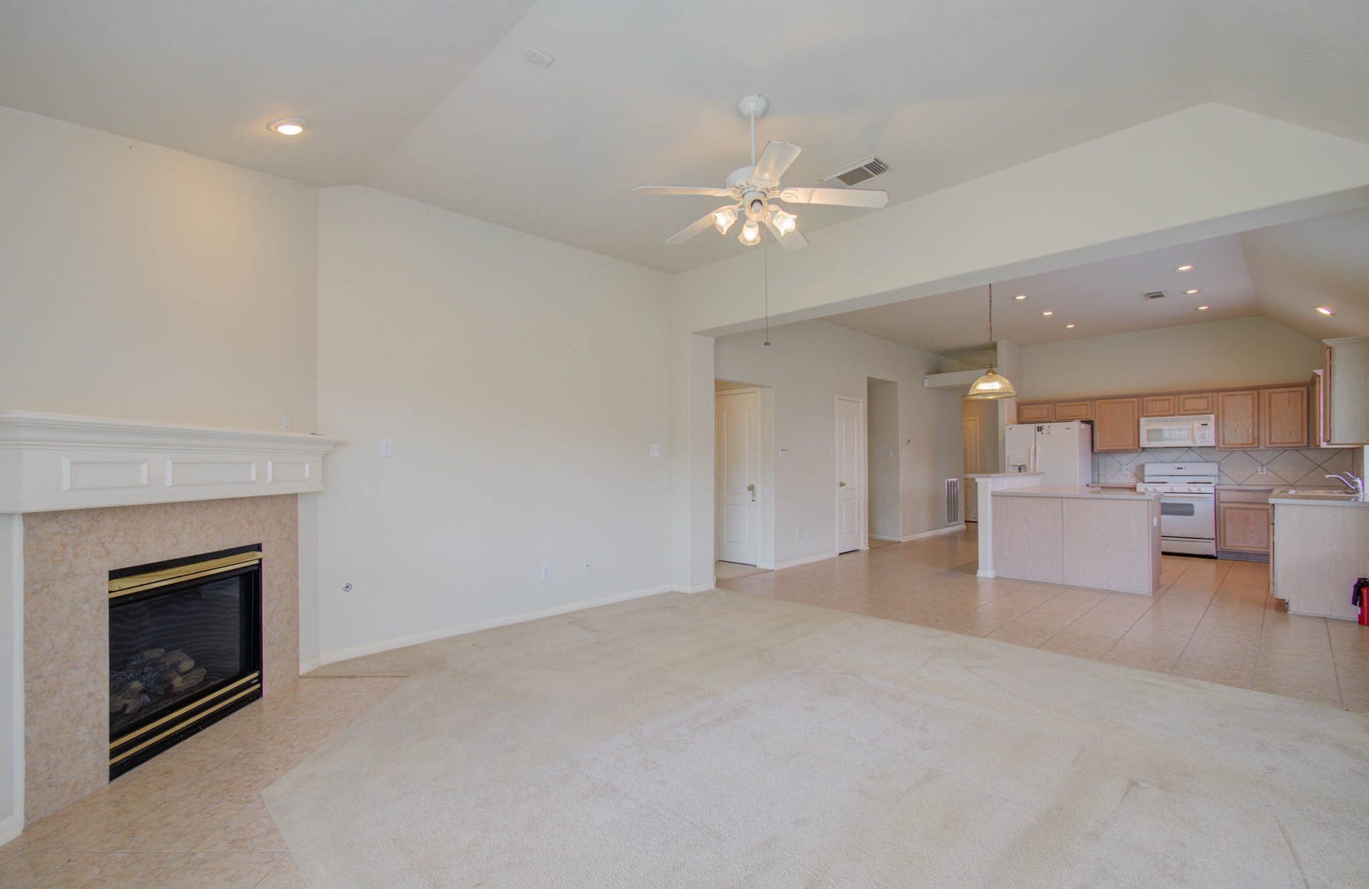 1519 Mustang Xing, Missouri City, TX 77459 1519 Mustang Xing, Missouri City, TX 77459