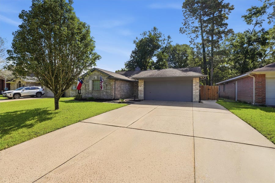 Property photo for 17706 Typhoon Way, Crosby, TX