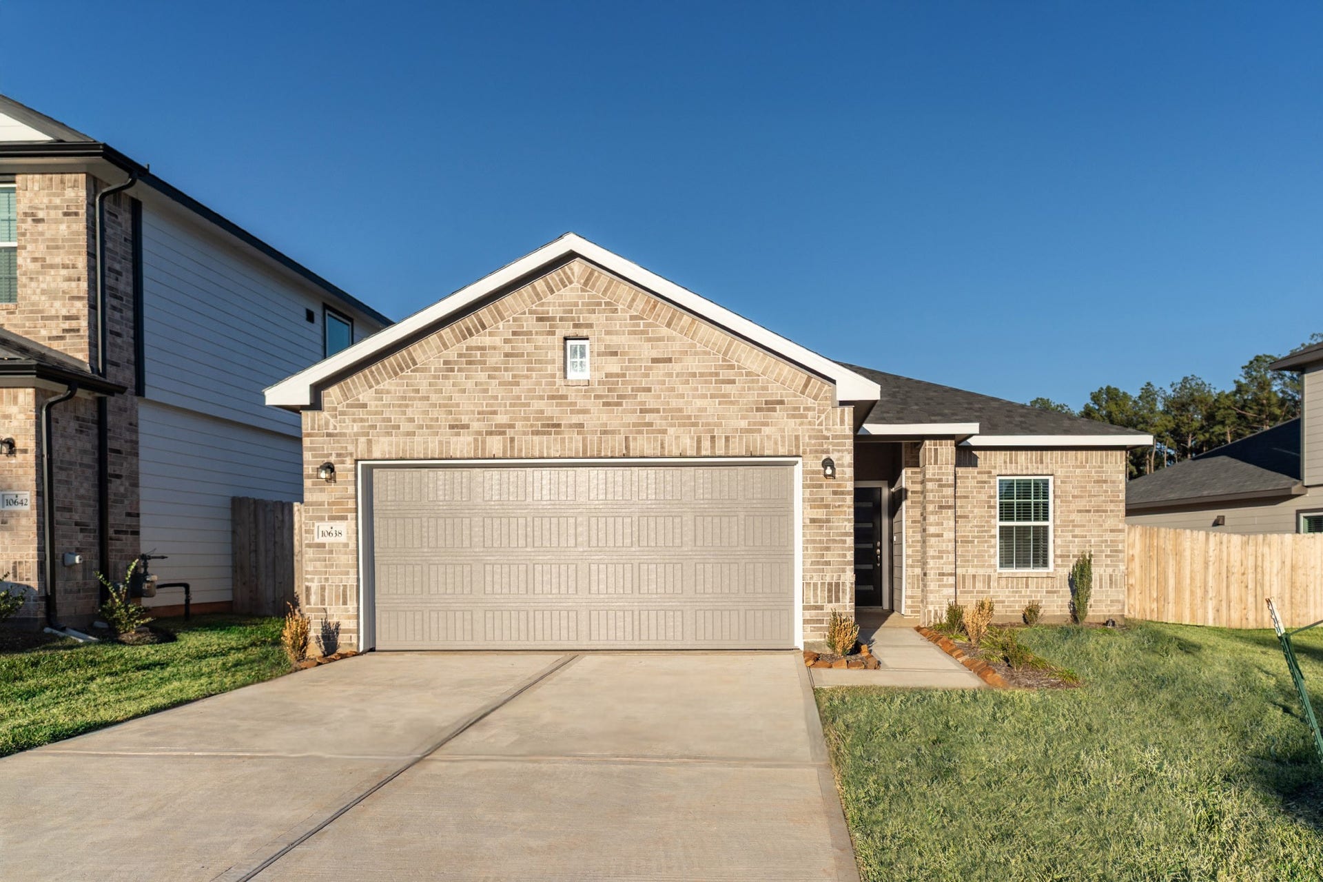 10638 Altitude Way, Conroe, TX 77303 10638 Altitude Way, Conroe, TX 77303
