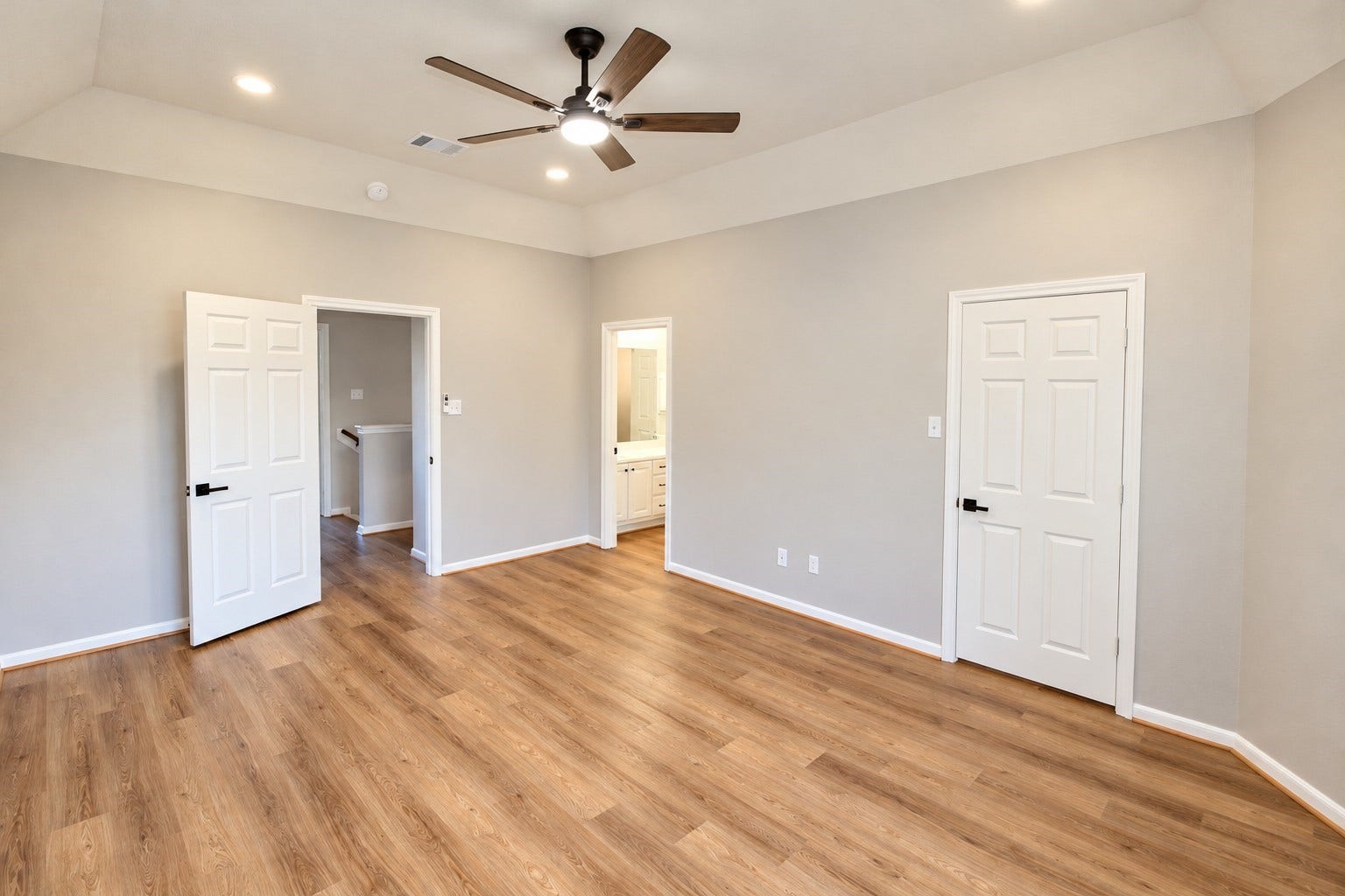 594 Sycamore Drive, Conroe, TX 77302
