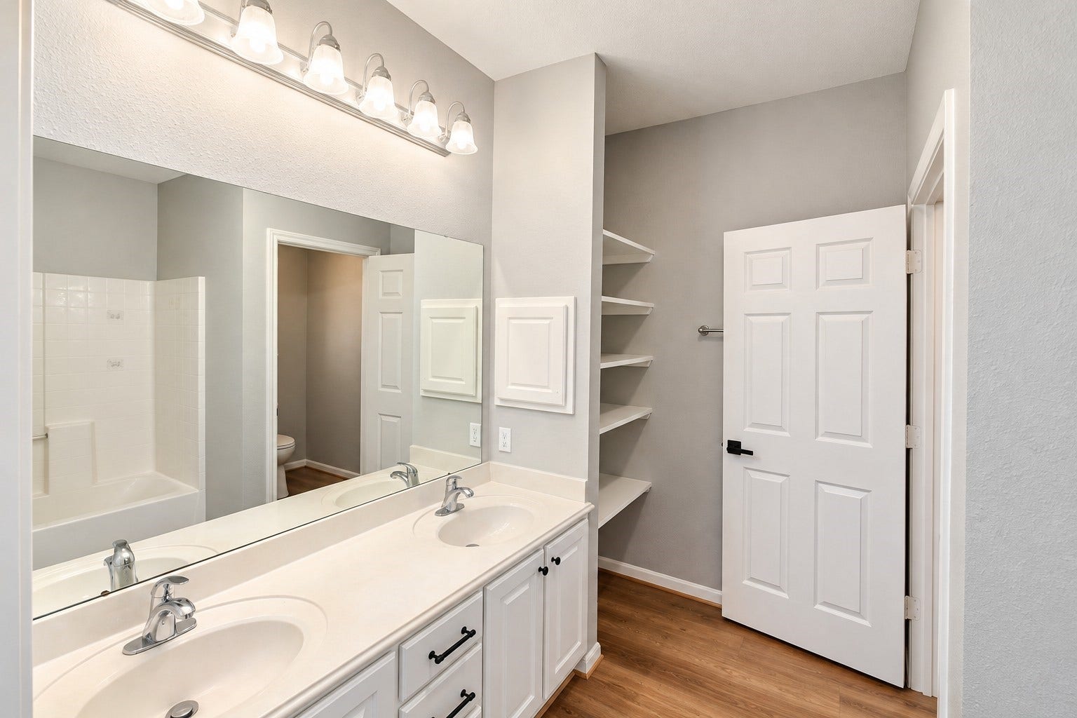 594 Sycamore Drive, Conroe, TX 77302